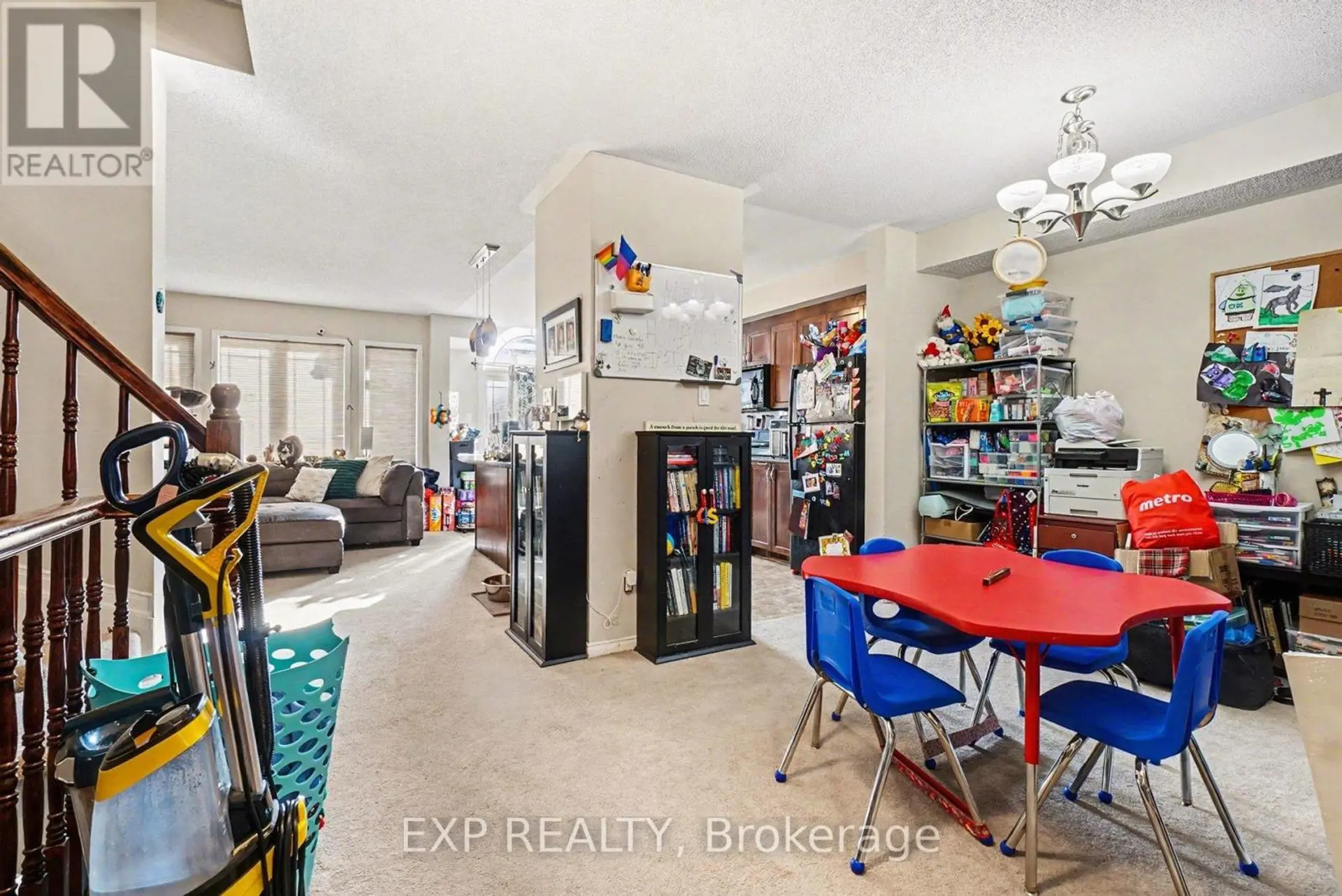 735 REGIMENT AVENUE - Image 5
