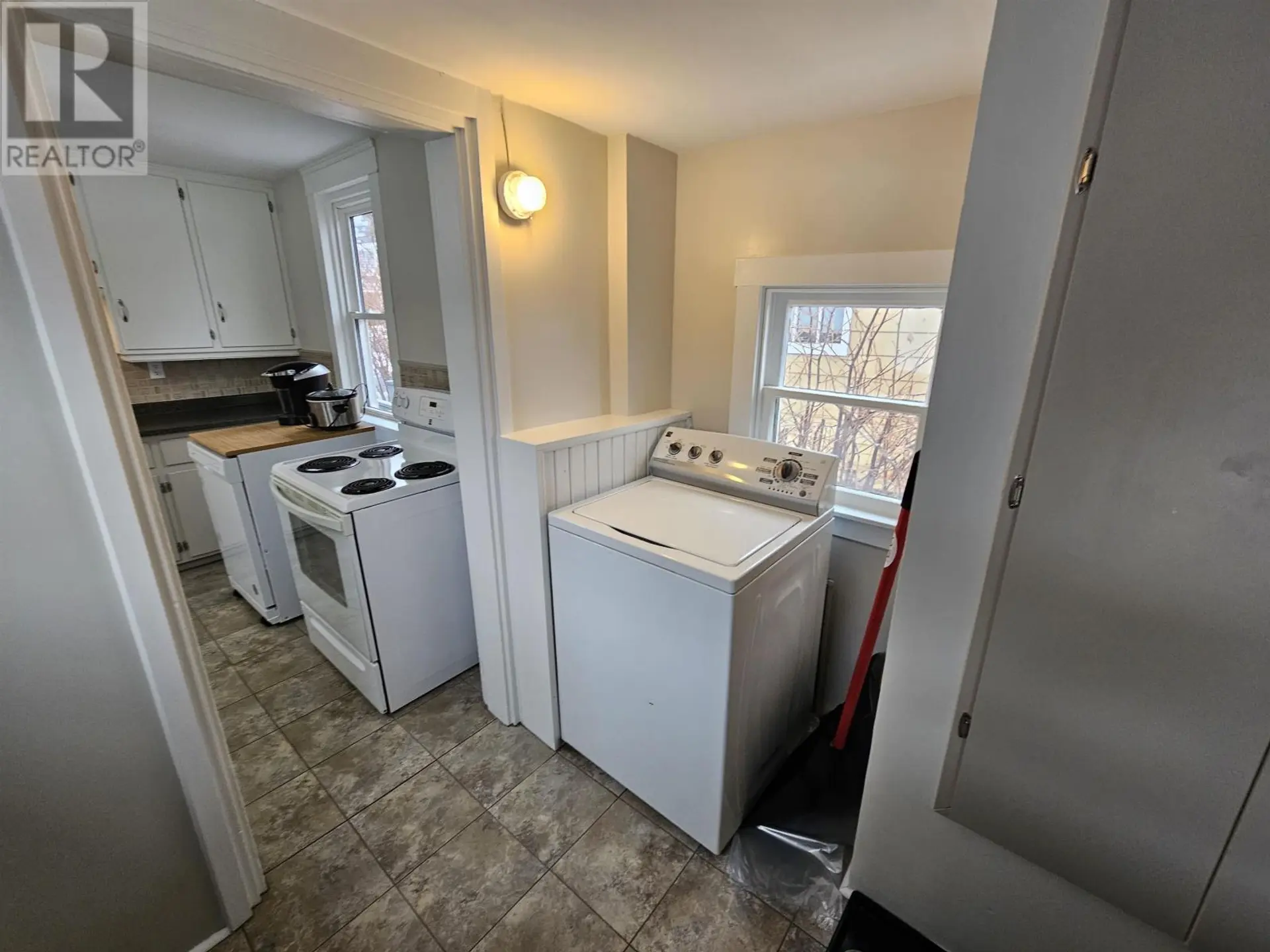 47 Douglas Street - Image 12