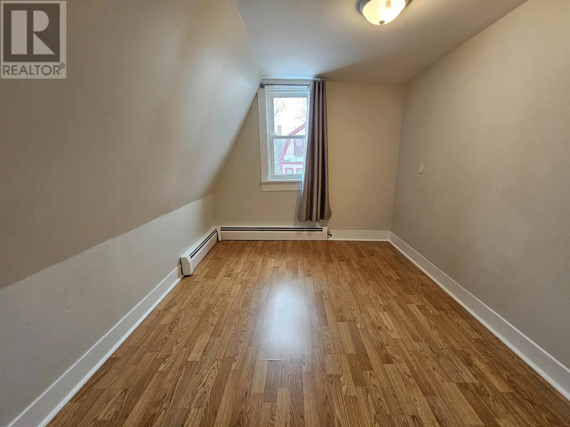 47 Douglas Street - Image 15