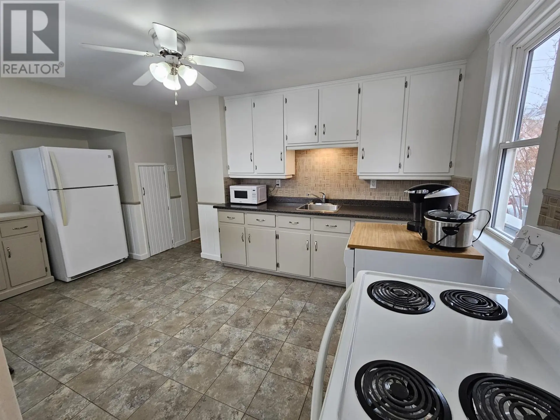 47 Douglas Street - Image 9