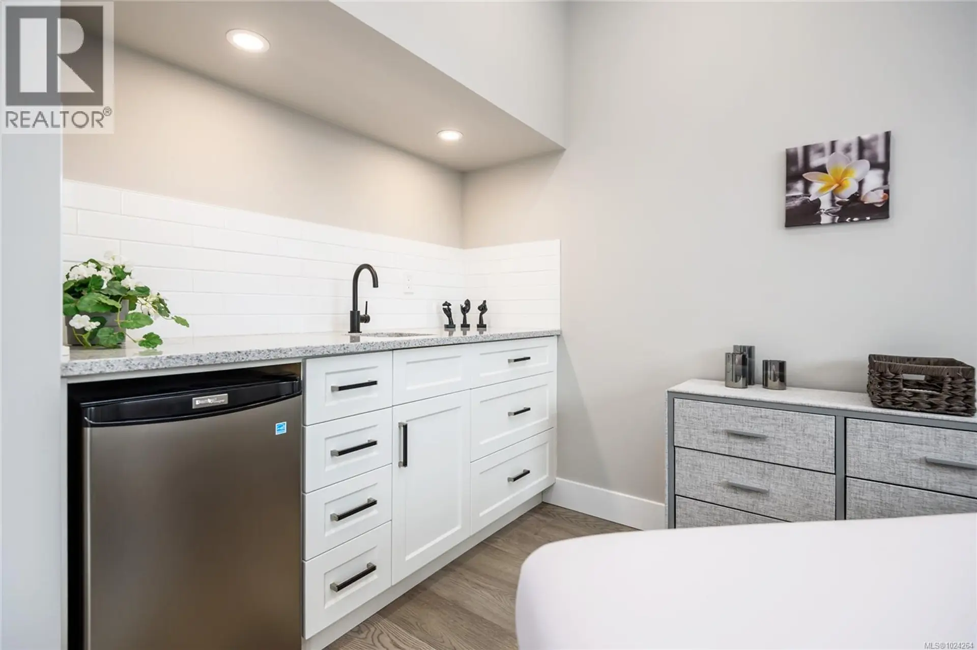 Property at 649 5TH ST, Courtenay, BC