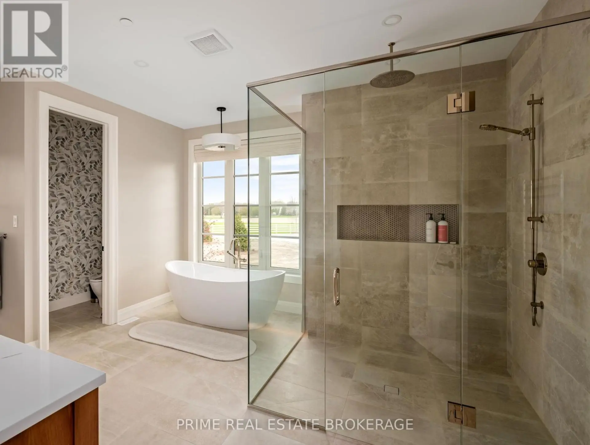 689 VALLEYSTREAM WALK - Image 17