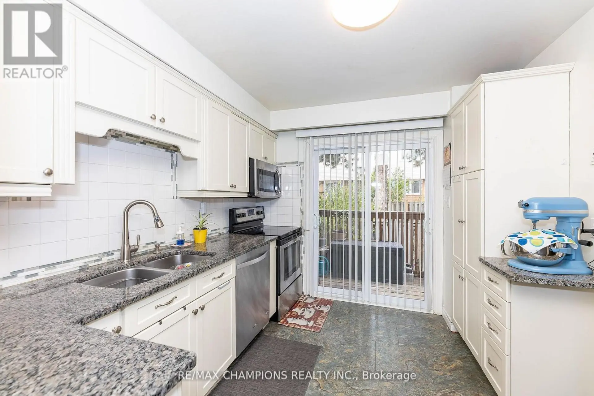 #17 3525 BRANDON GATE DRIVE - Image 7