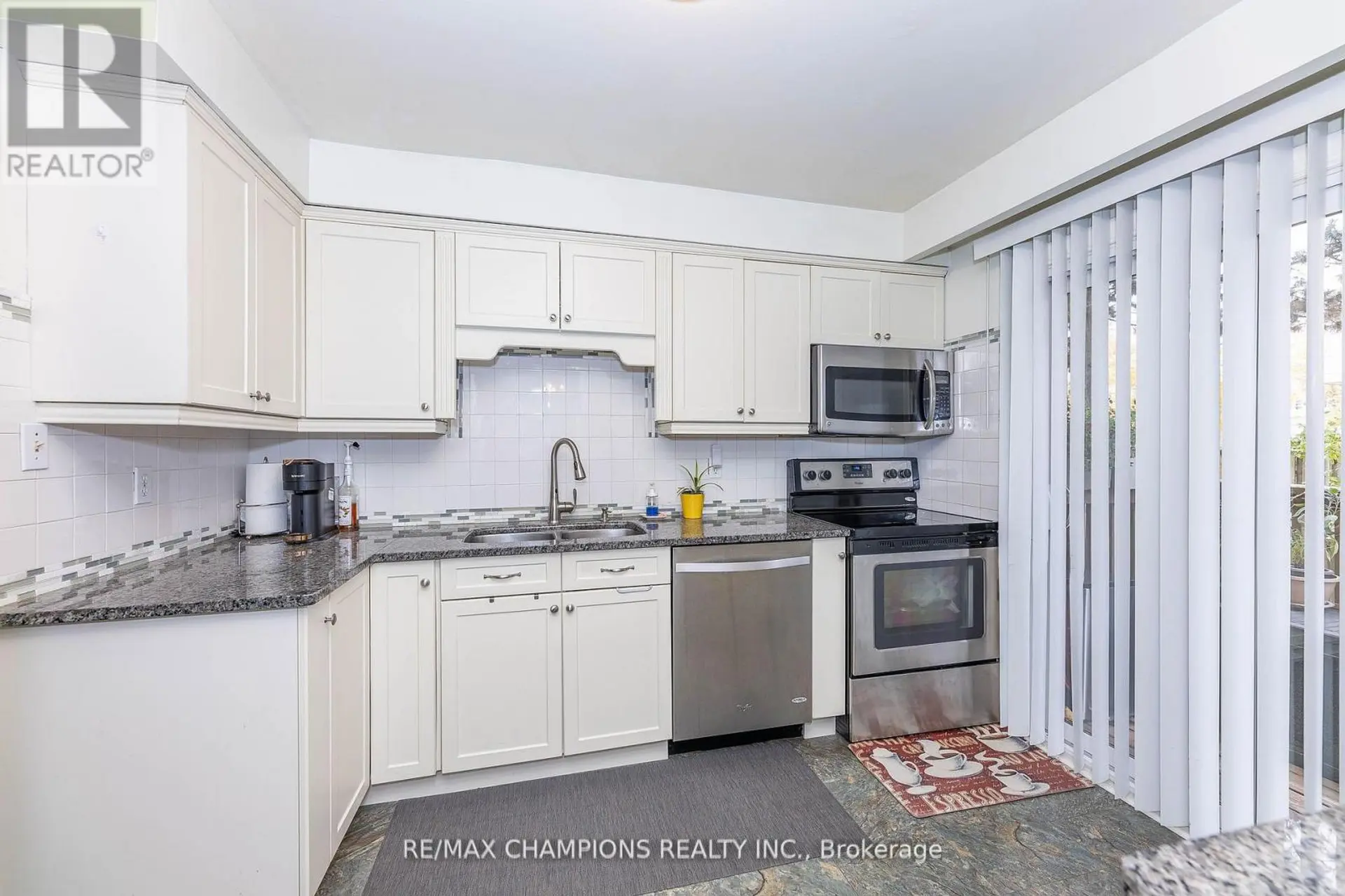 #17 3525 BRANDON GATE DRIVE - Image 8