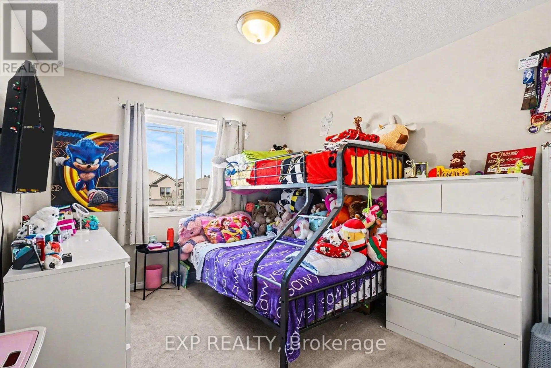 735 REGIMENT AVENUE - Image 15