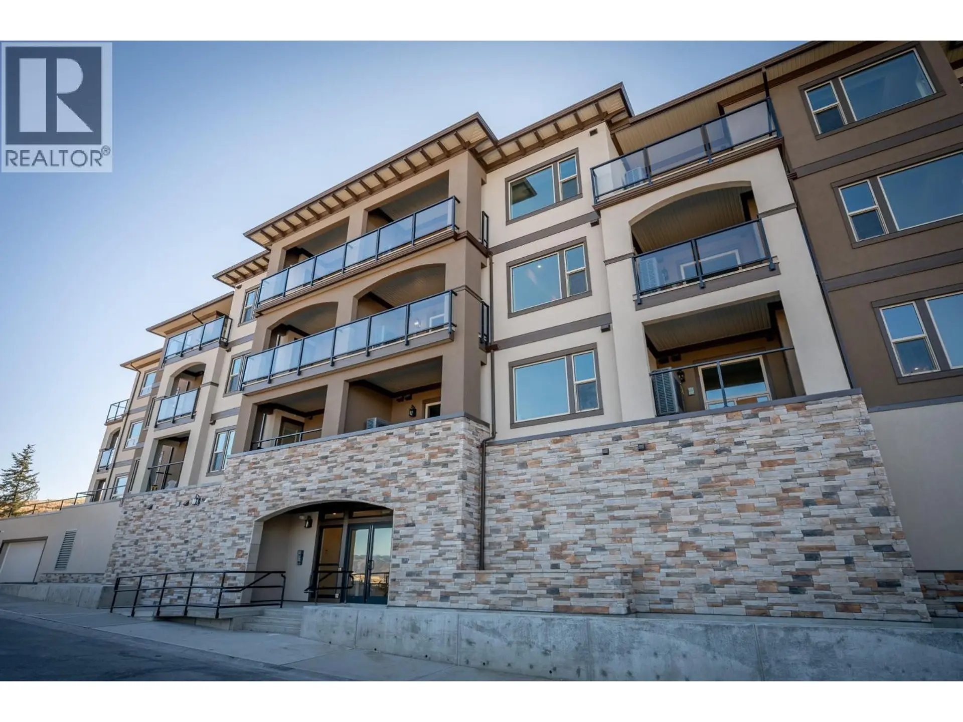 Property at #104 2171 VAN HORNE DRIVE, Kamloops, BC