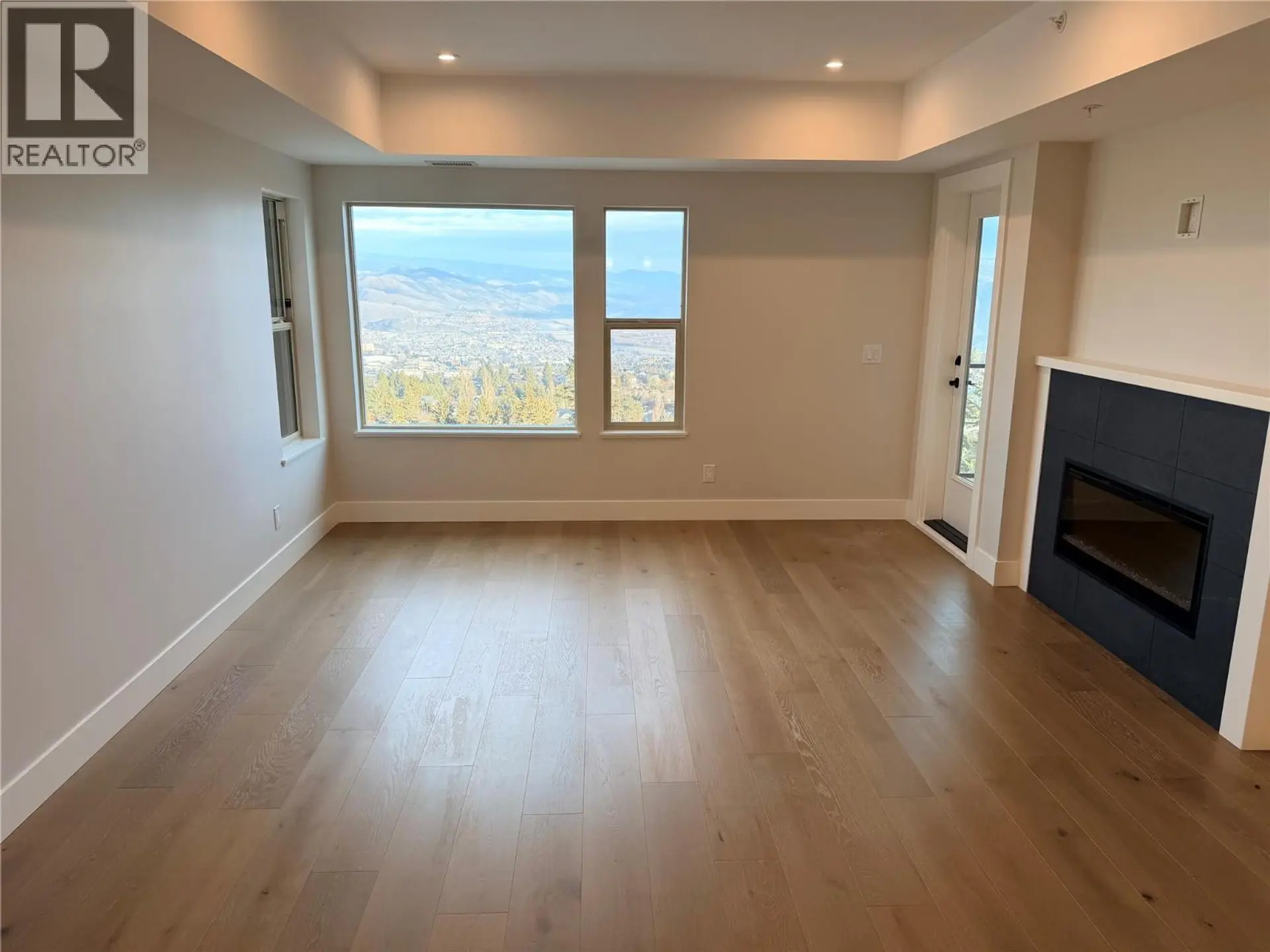 Property at #307 2171 VAN HORNE DRIVE, Kamloops, BC