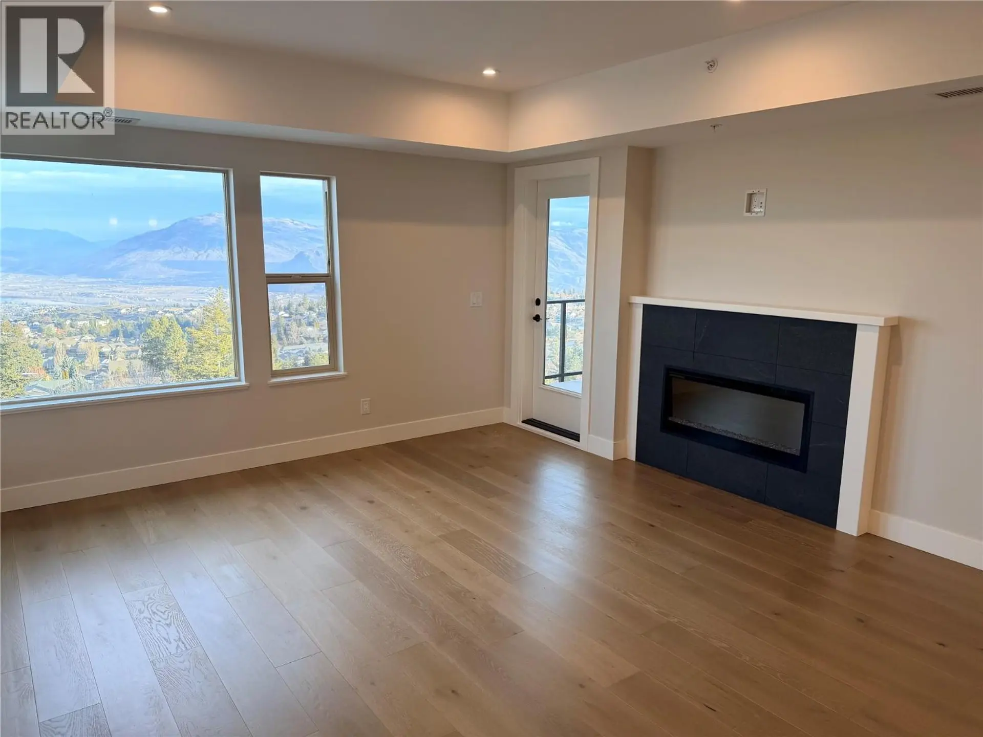 Property at #307 2171 VAN HORNE DRIVE, Kamloops, BC