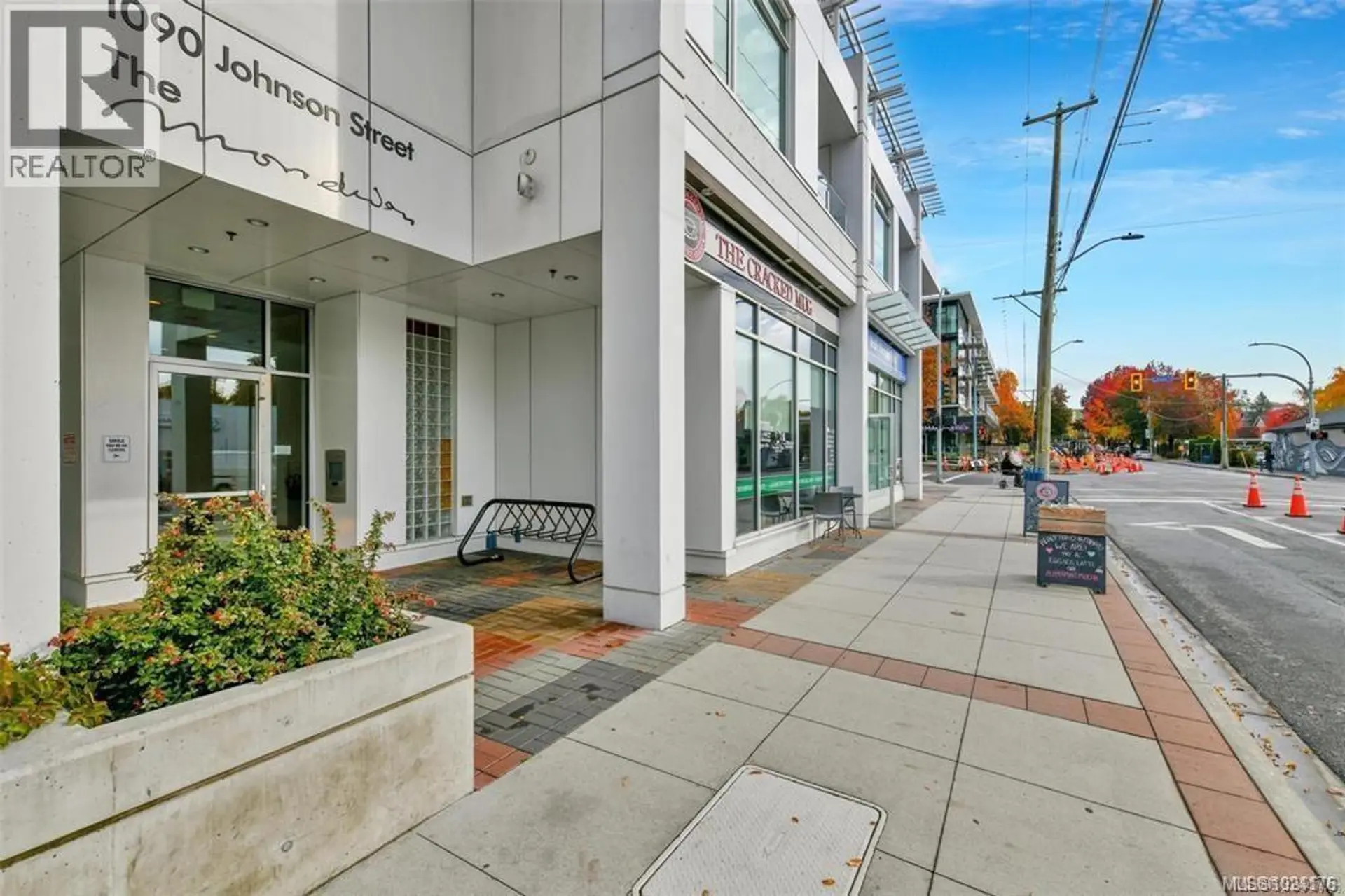 Property at #807 1090 JOHNSON ST, Victoria, BC