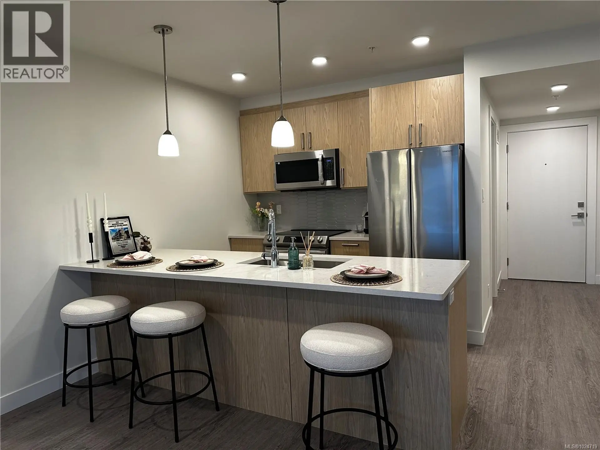 Property at #206 135 HALIBURTON ST, Nanaimo, BC