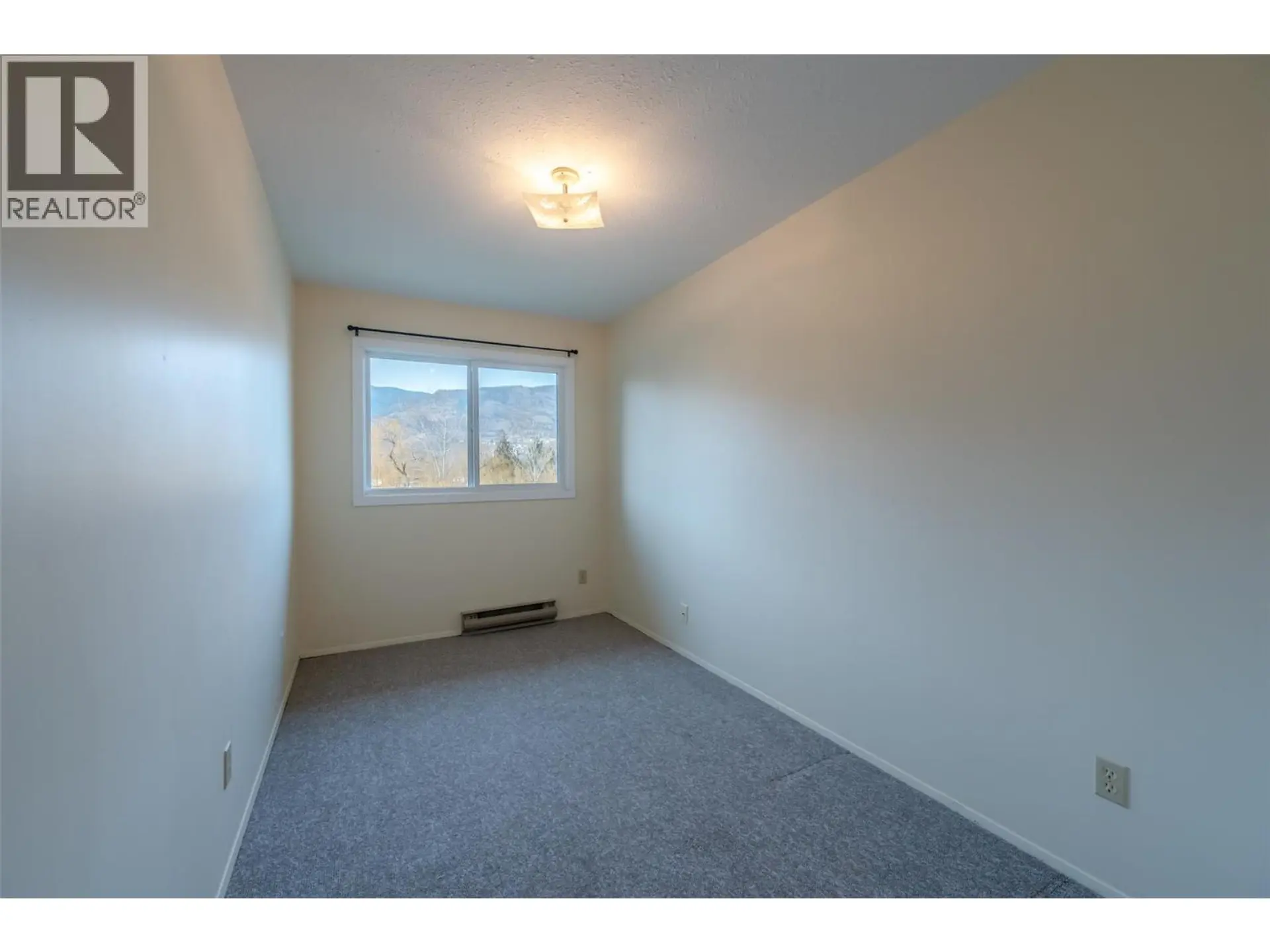 Property at #304 150 SKAHA PLACE, Penticton, BC