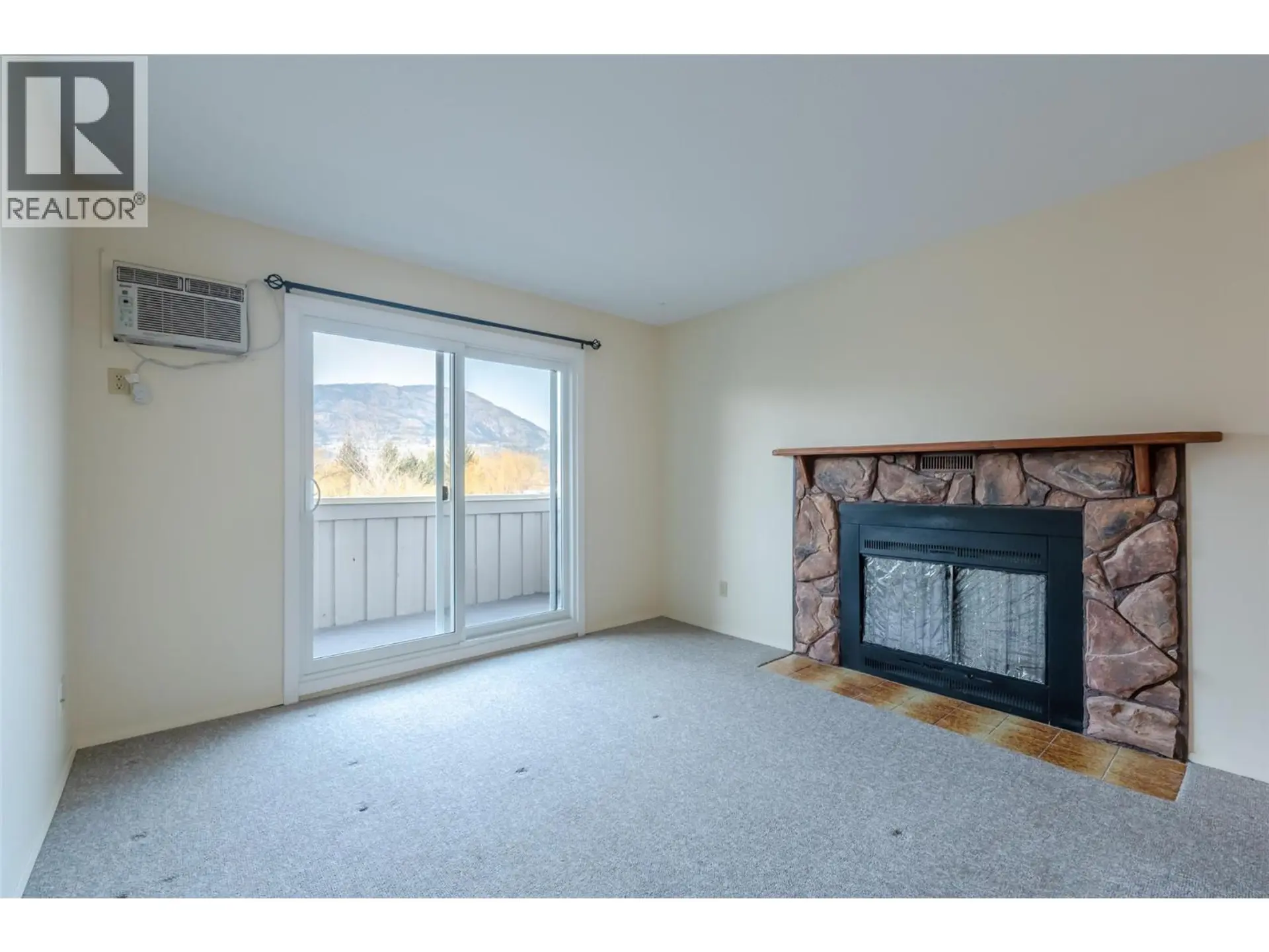 Property at #304 150 SKAHA PLACE, Penticton, BC