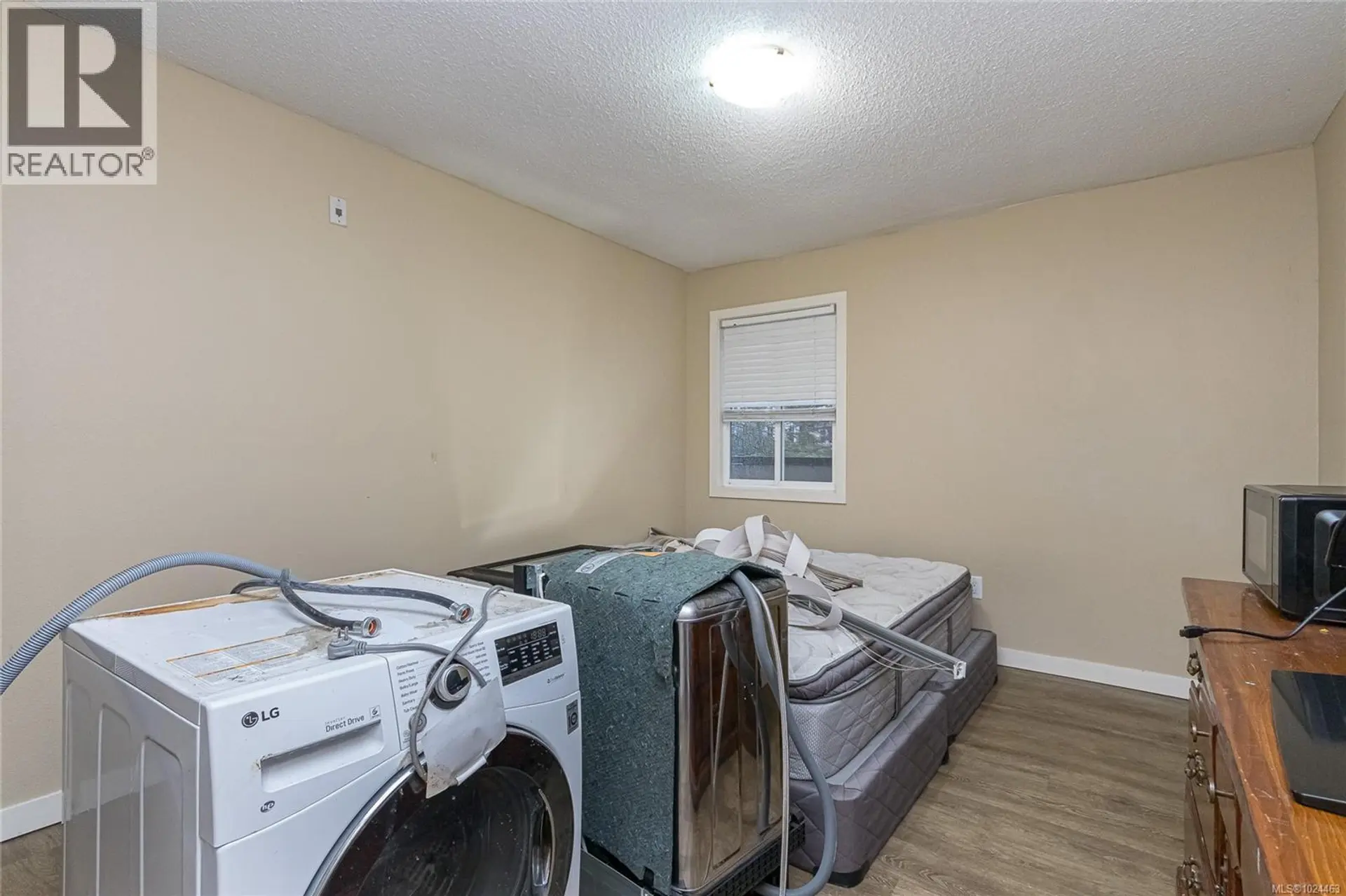 Property at #206 3800 QUADRA ST, Saanich, BC