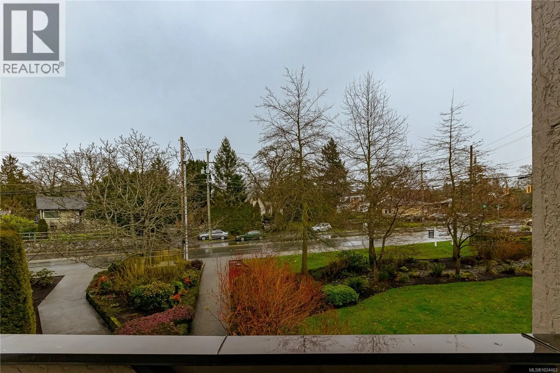 Property at #206 3800 QUADRA ST, Saanich, BC