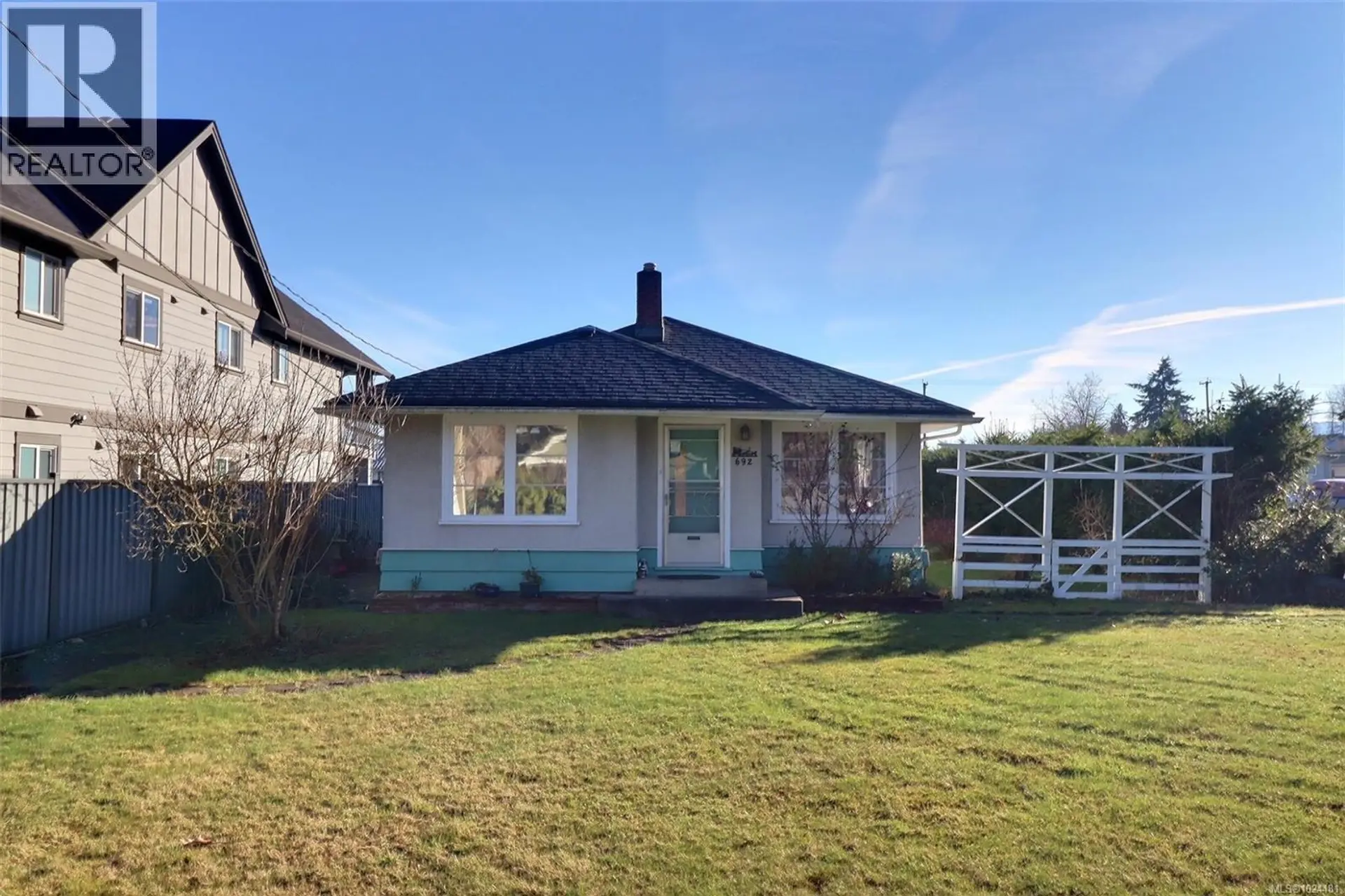 Property at 692 5TH ST, Courtenay, BC