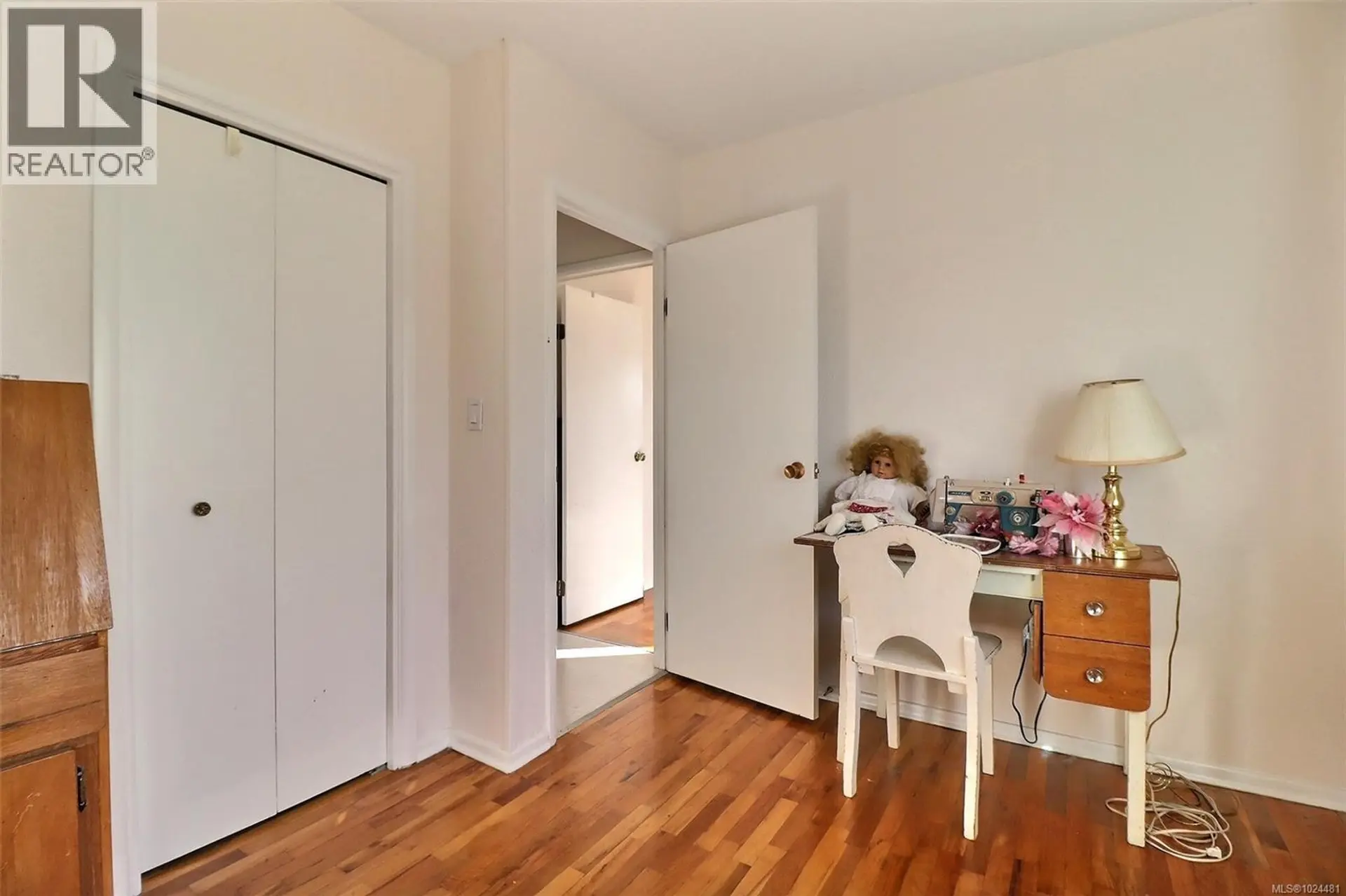 Property at 692 5TH ST, Courtenay, BC