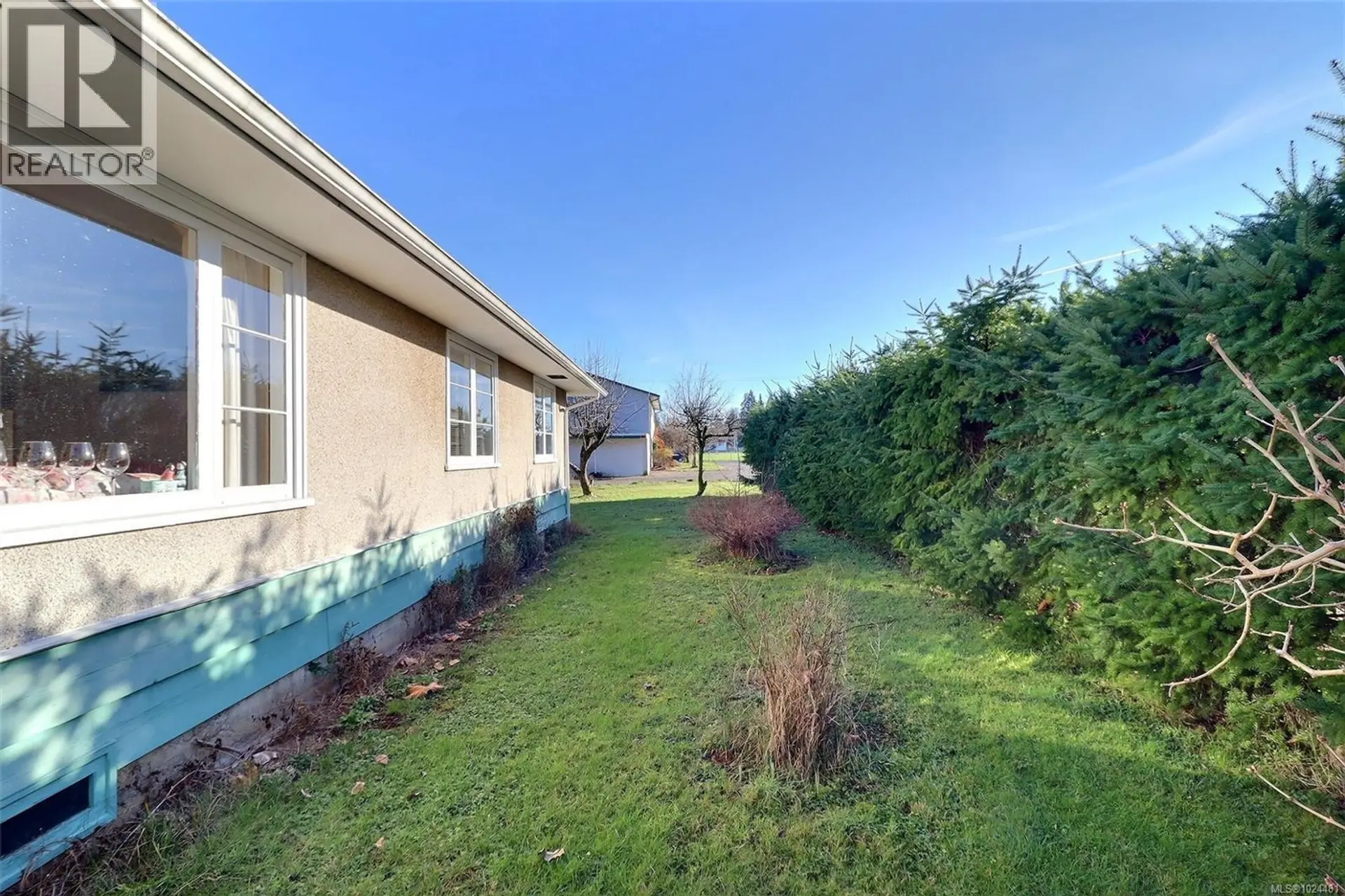 Property at 692 5TH ST, Courtenay, BC