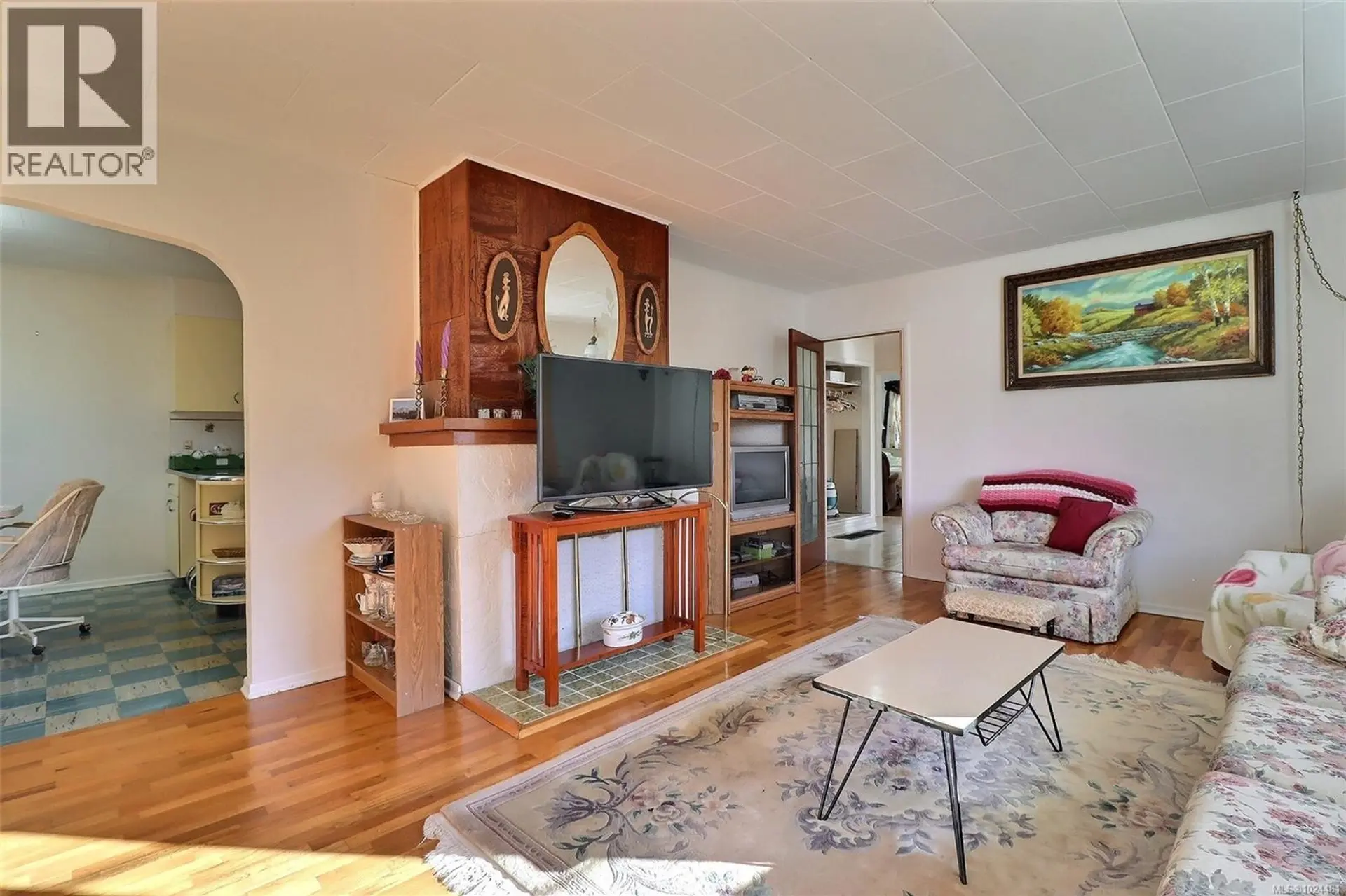 Property at 692 5TH ST, Courtenay, BC