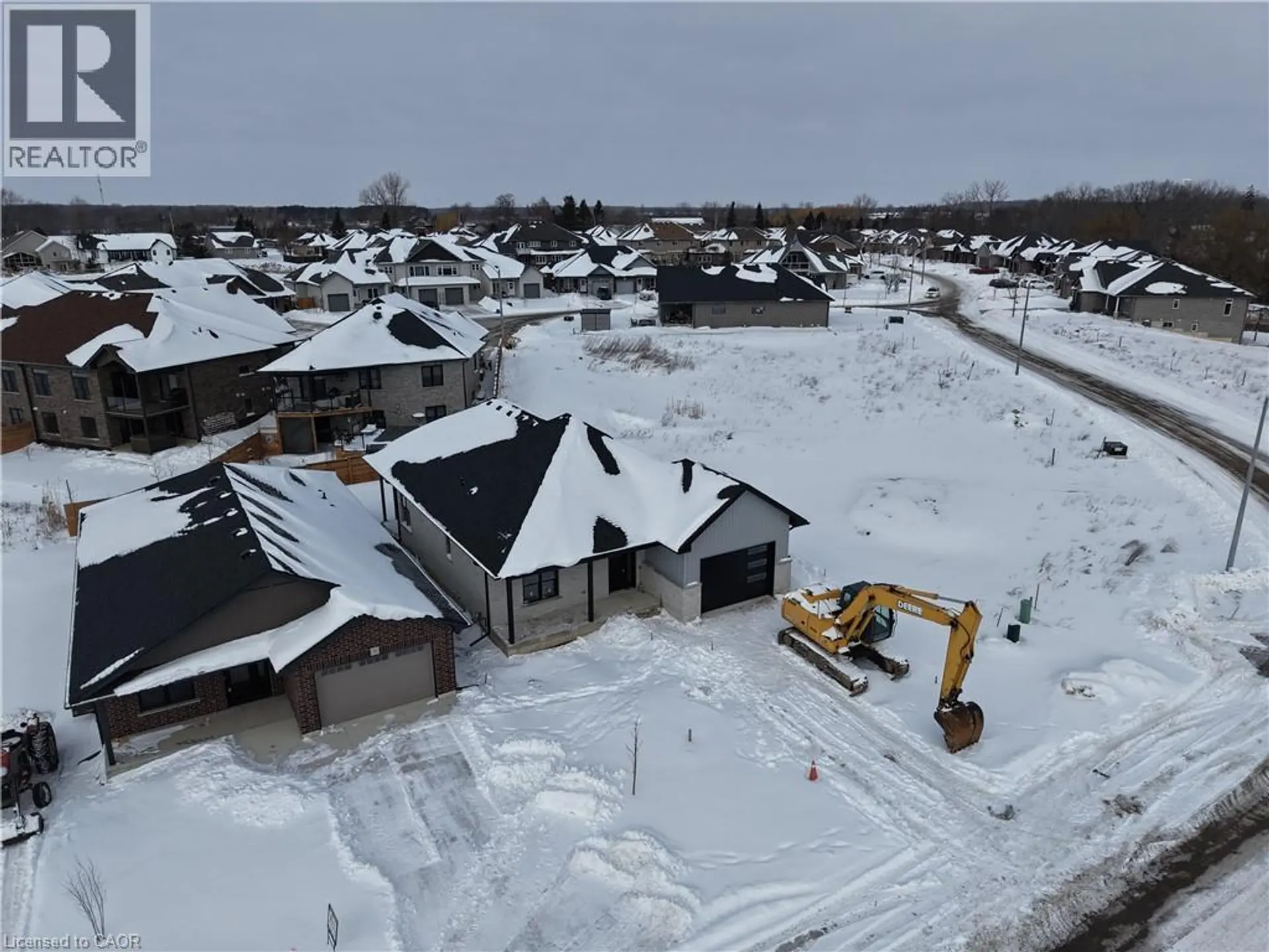 67 S HUNTER Drive - Image 3