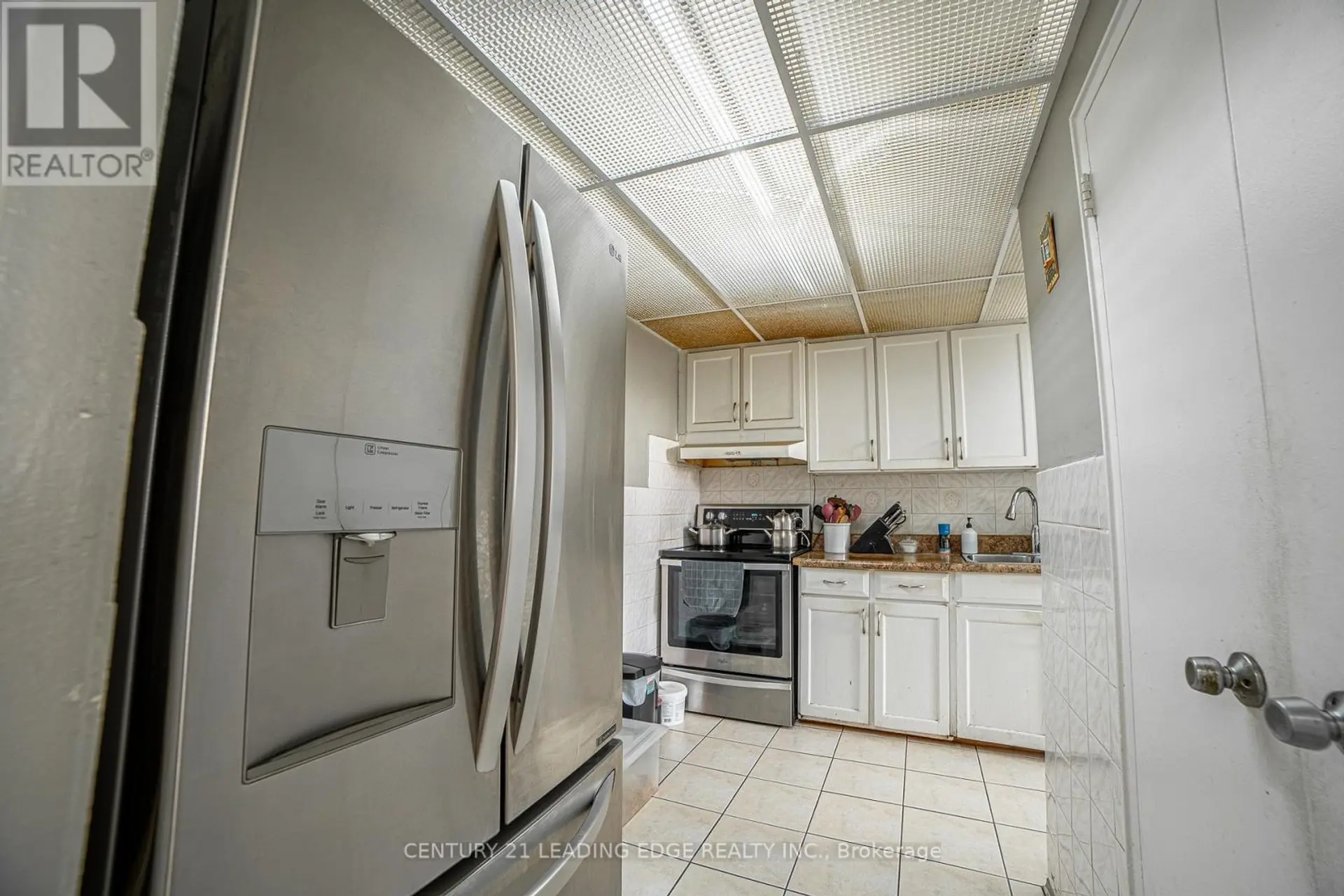 #402 80 GRANDRAVINE DRIVE - Image 6