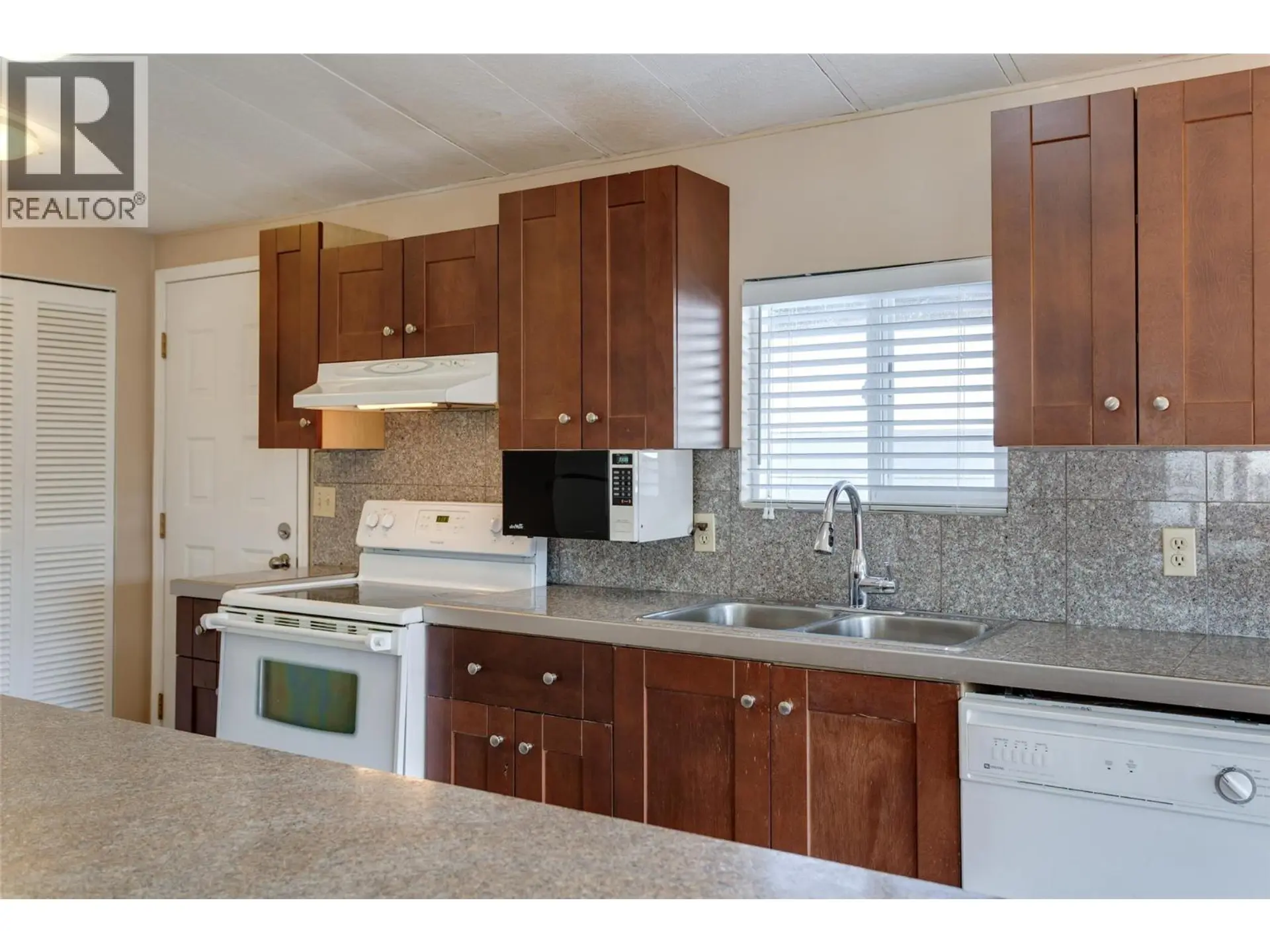 Property at #51 3535 MCCULLOCH ROAD, Kelowna, BC