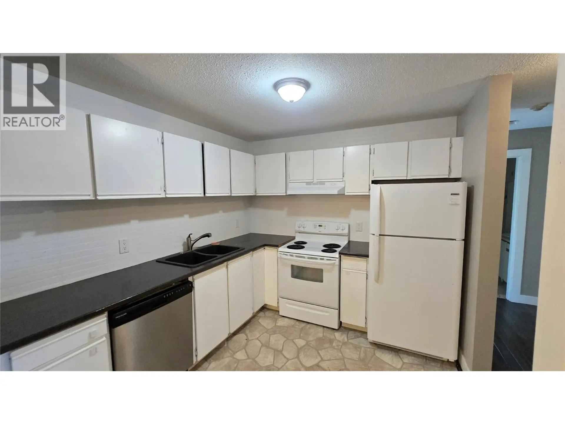 Property at #211 44 WHITESHIELD S CRESCENT, Kamloops, BC