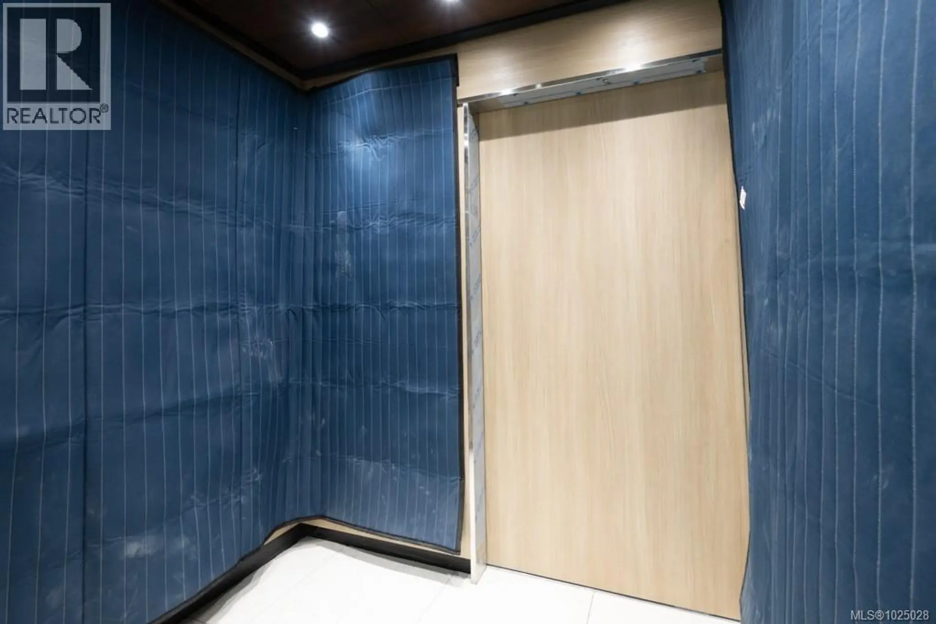 Property at #204 171 JENSEN AVE W, Parksville, BC