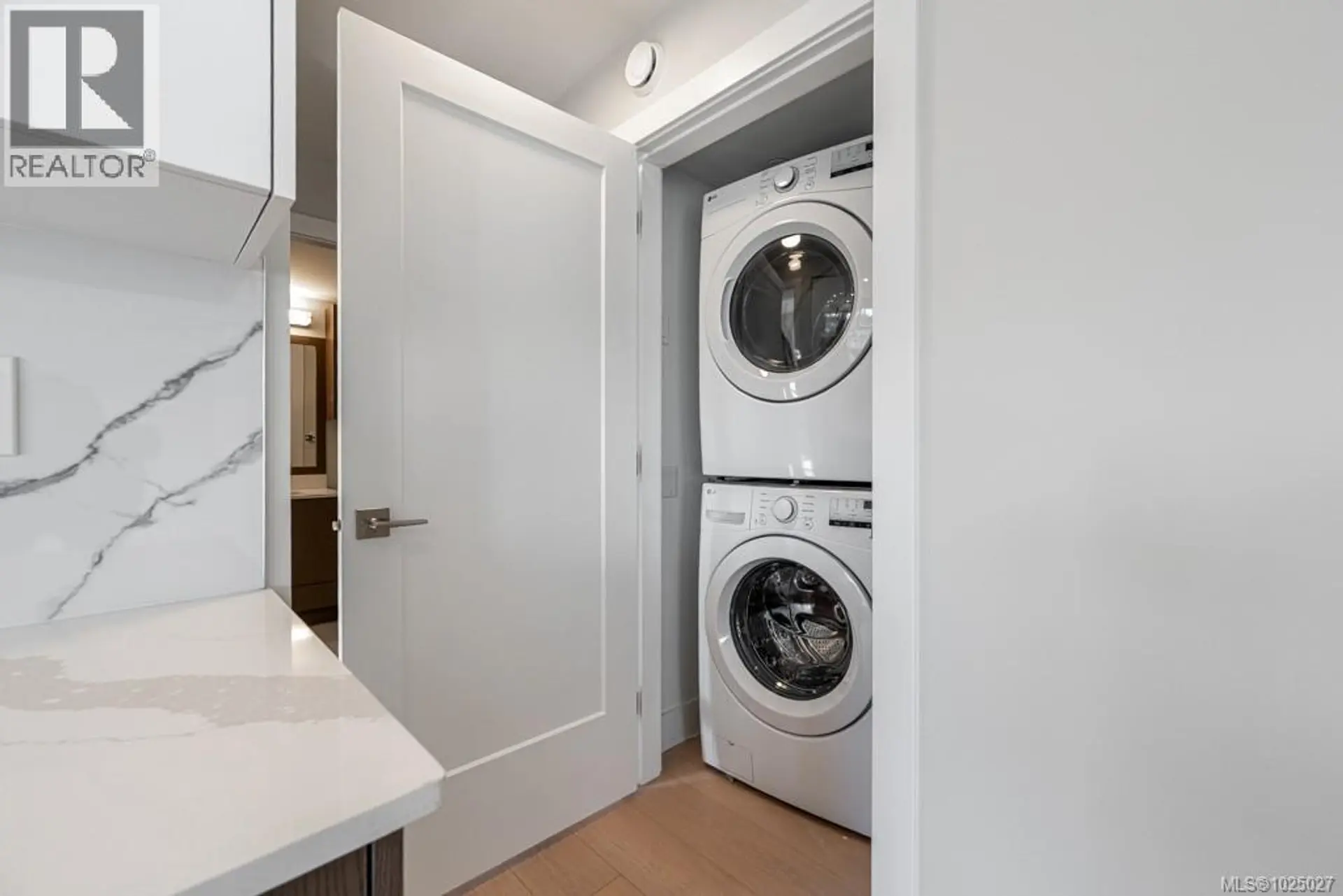 Property at #315 171 JENSEN AVE W, Parksville, BC