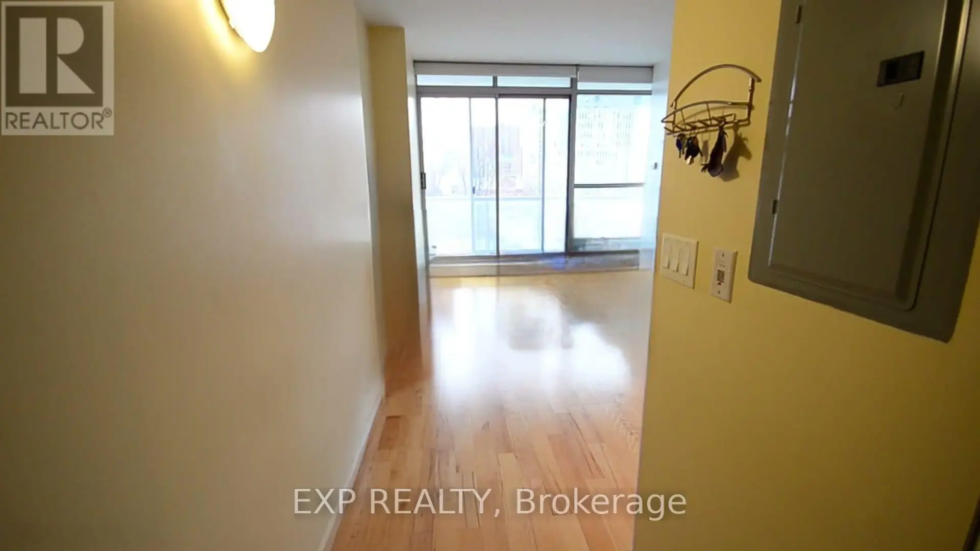 #502 179 GEORGE STREET - Image 2