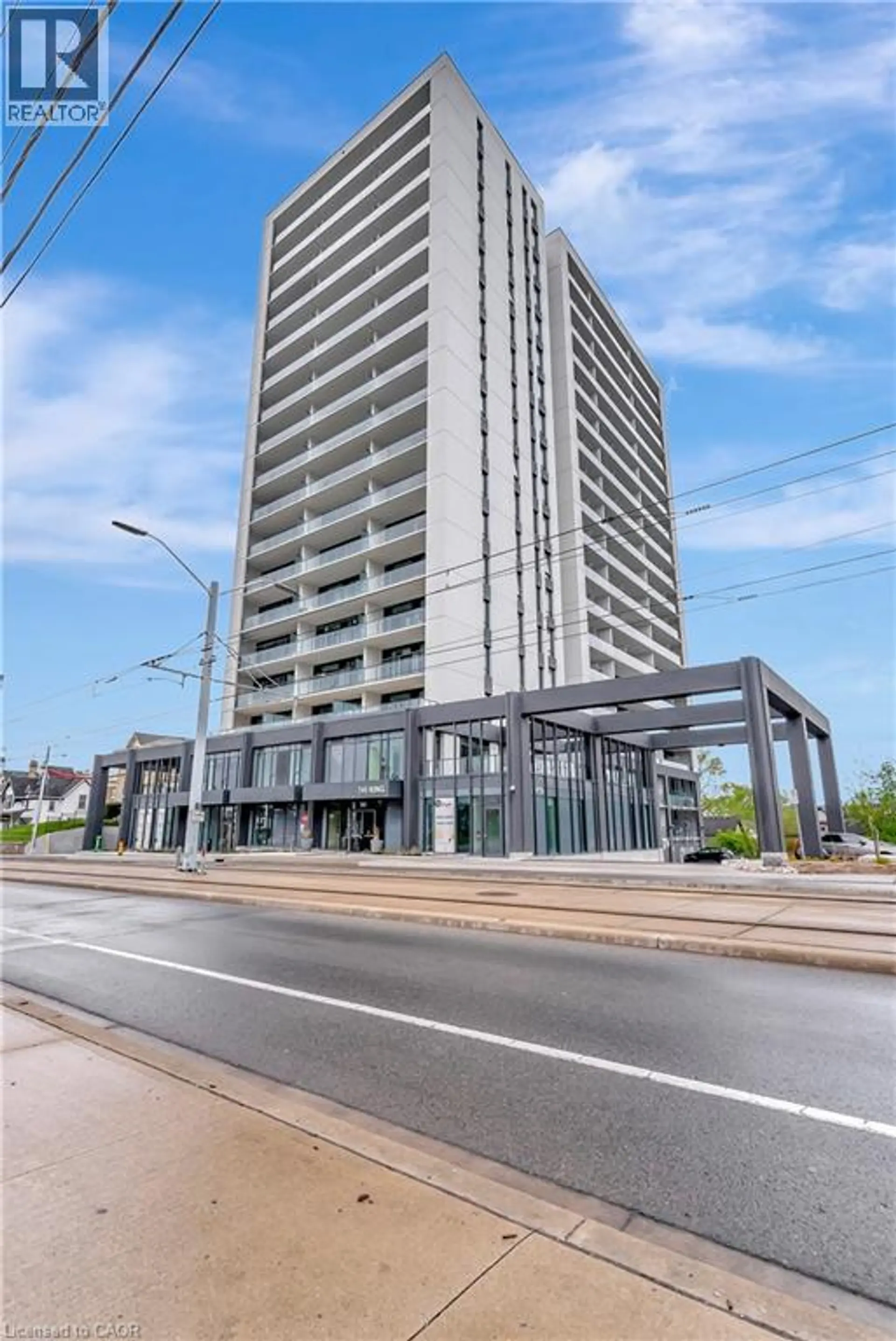 #1811 741 KING Street - Image 4