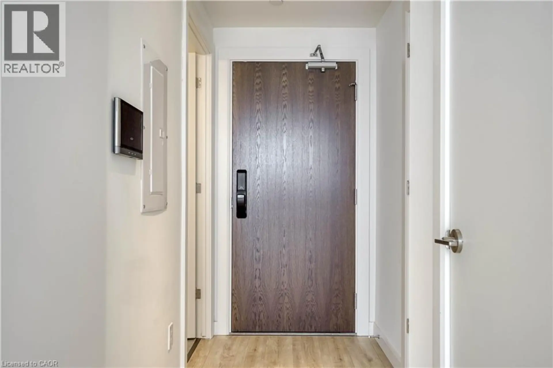 #1811 741 KING Street - Image 7