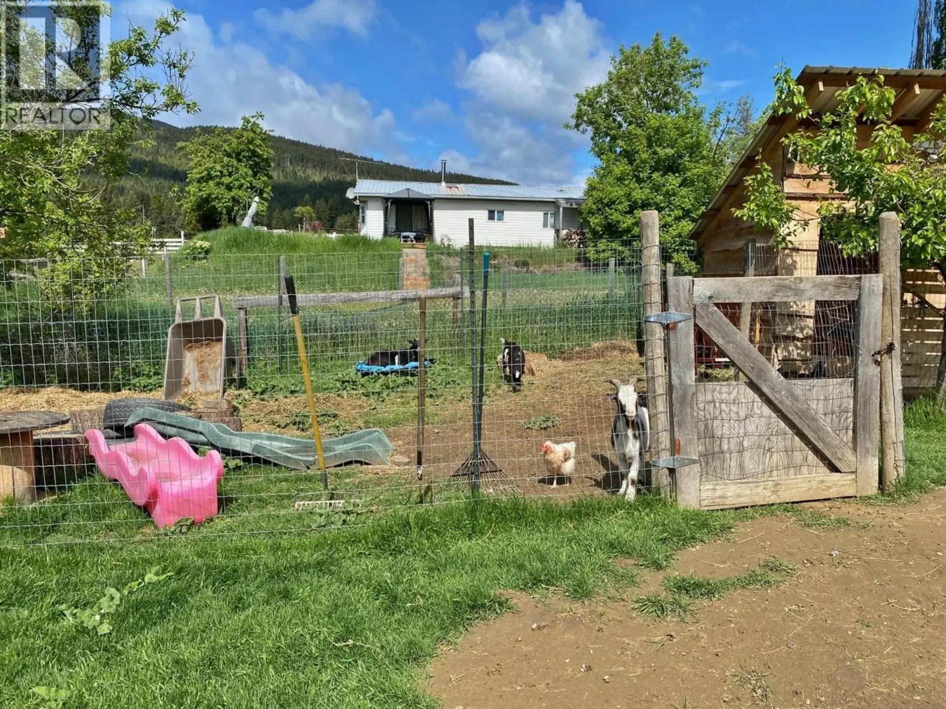 Property at 9857-9861 CHURCH STREET, Little Fort, BC