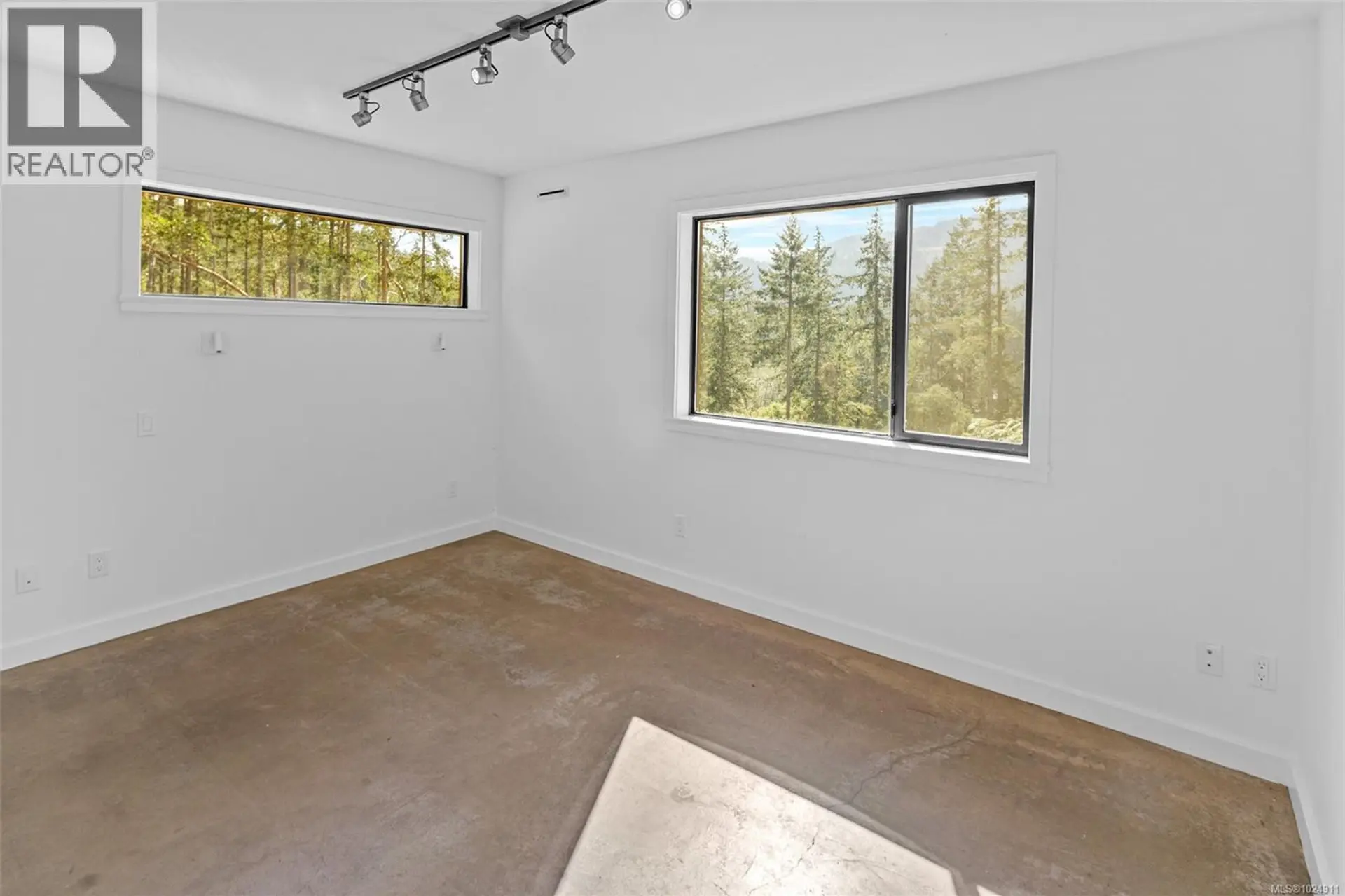 Property at 400 BAKER RD, Salt Spring, BC