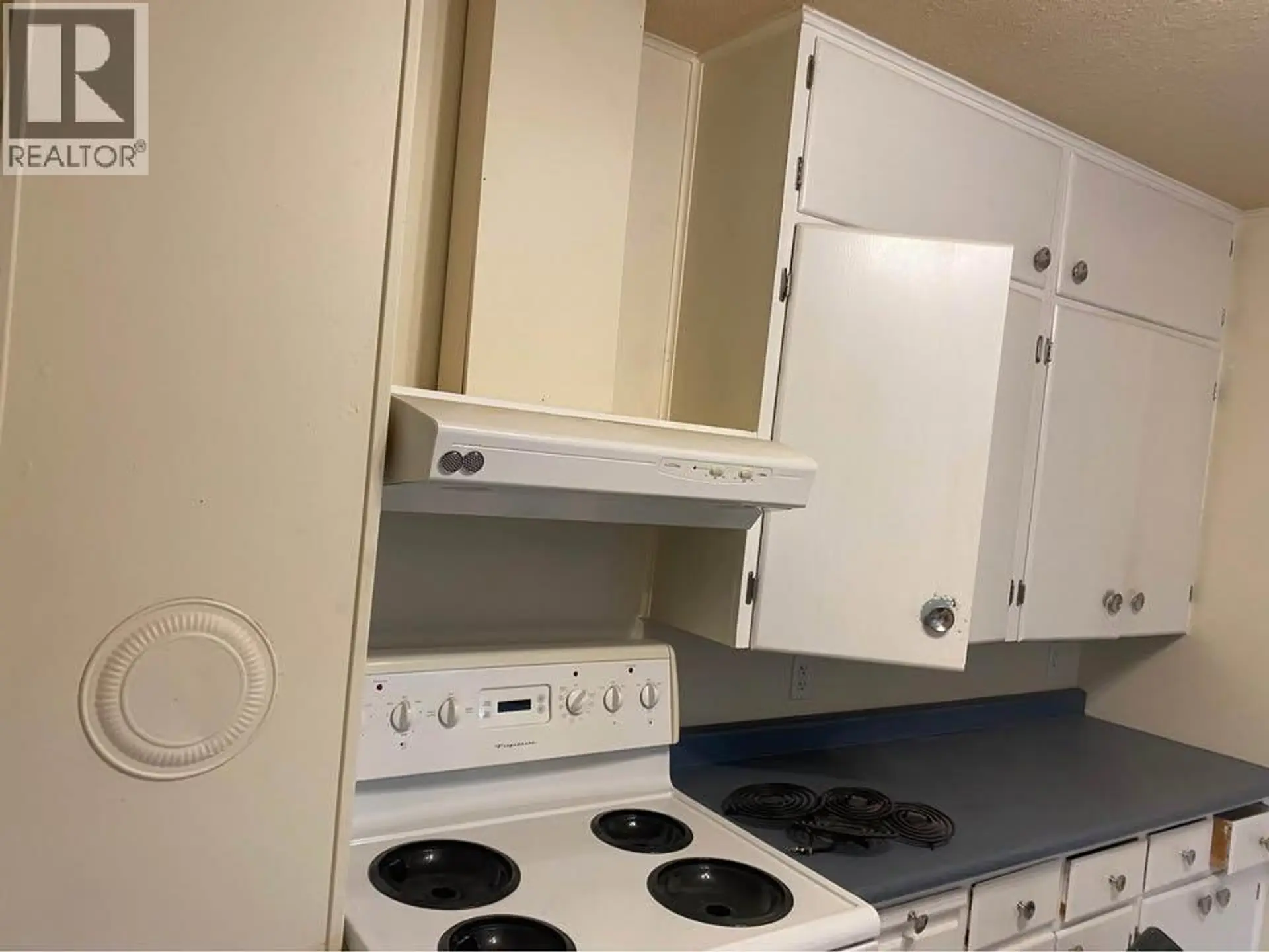 Property at 470 SNOWSELL STREET N, Kelowna, BC