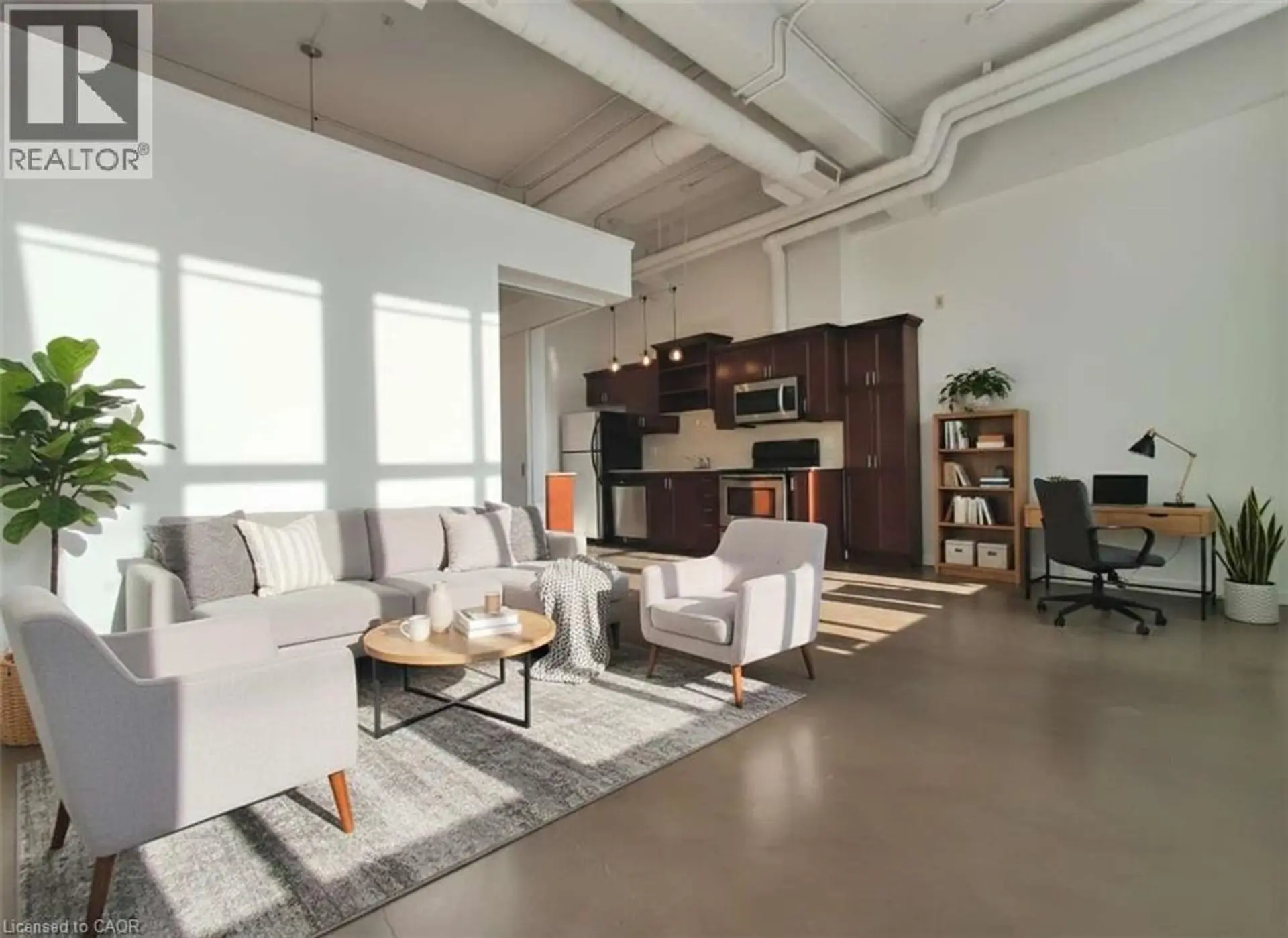 #116 404 W KING STREET W - Image 1