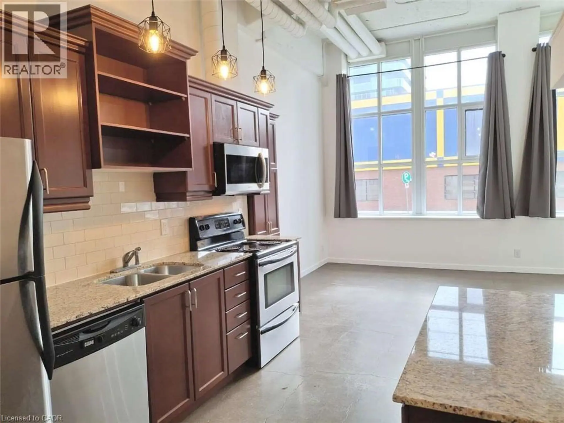 #116 404 W KING STREET W - Image 11