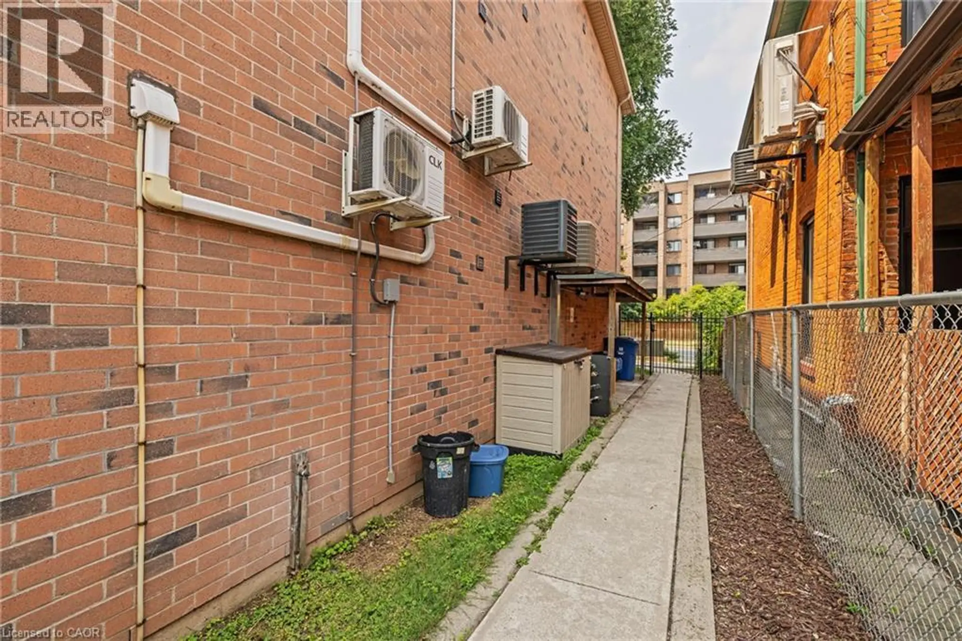 #104 28 VICTORIA AVENUE N - Image 17