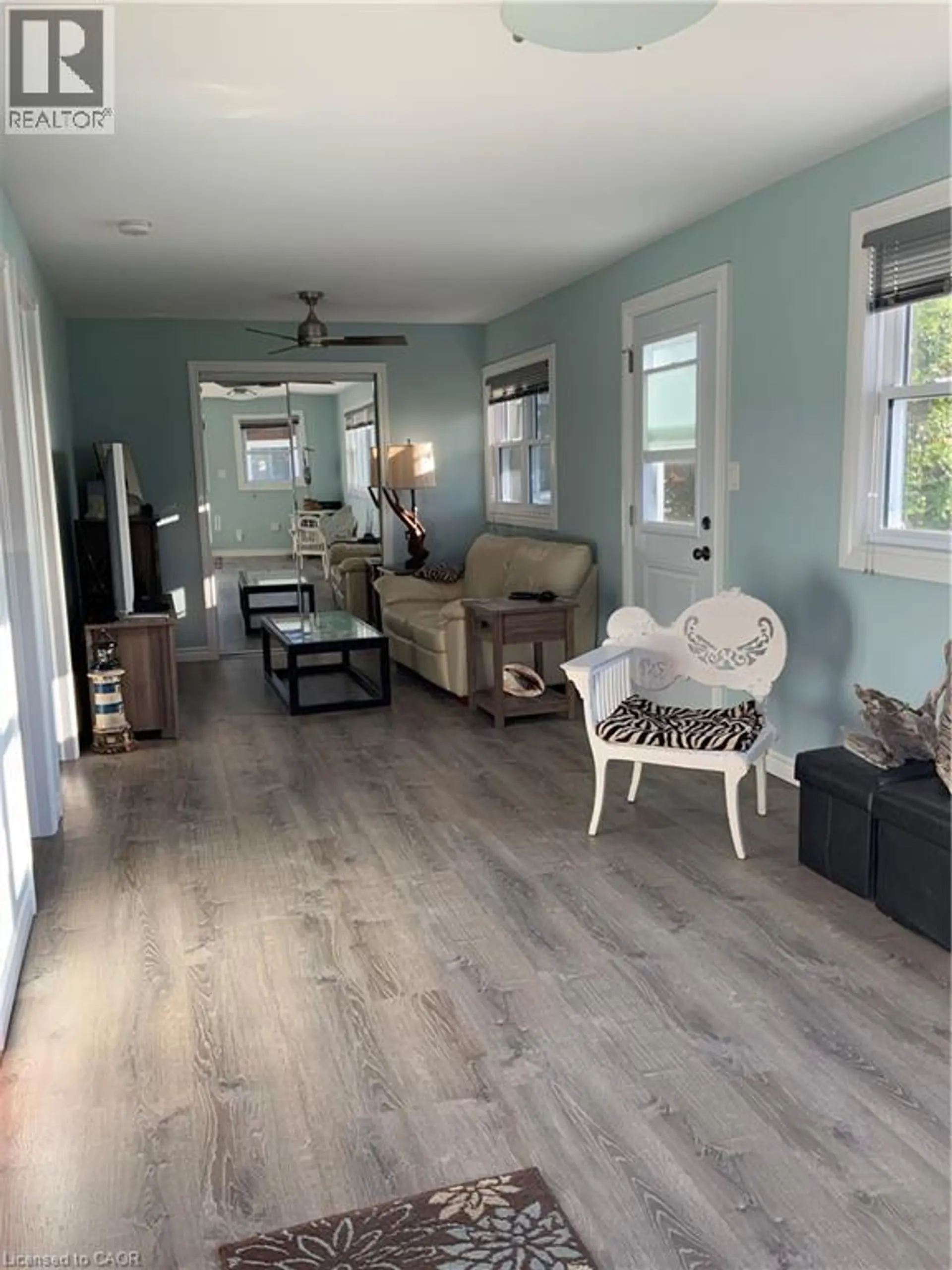 25 FIRST Avenue - Image 4