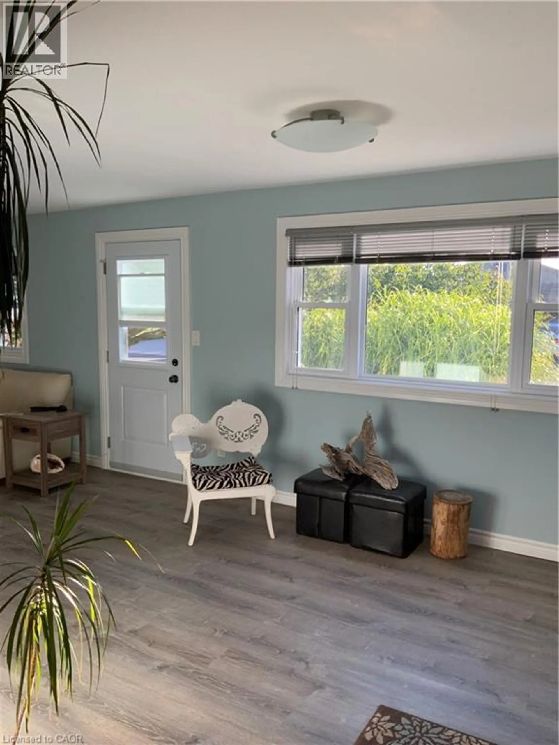 25 FIRST Avenue - Image 7