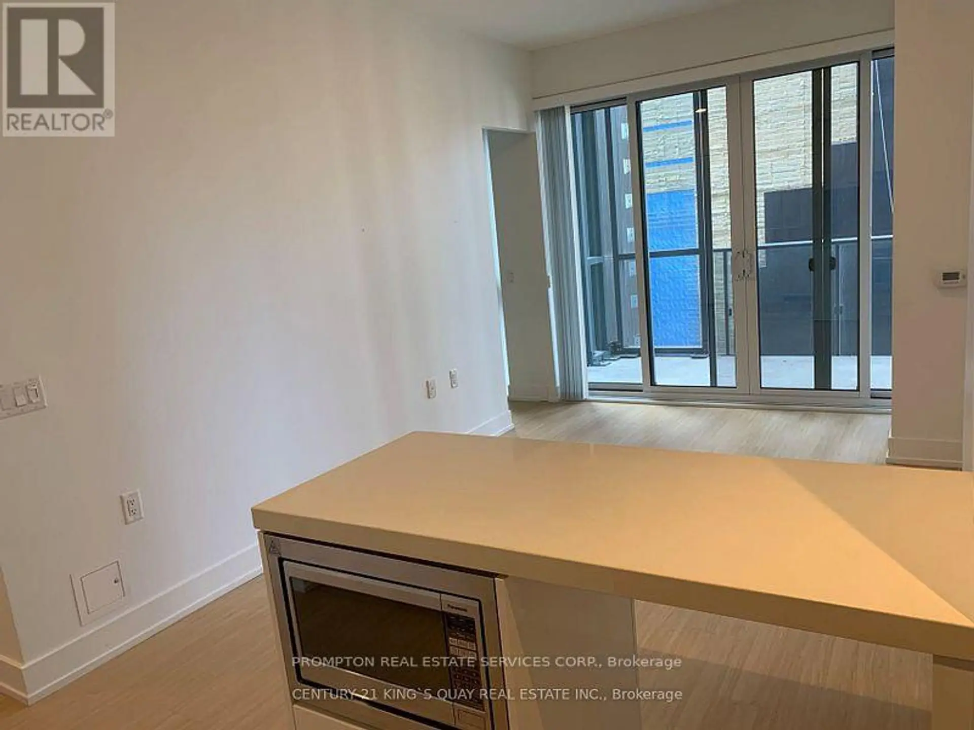 #1105 7 GRENVILLE STREET - Image 4