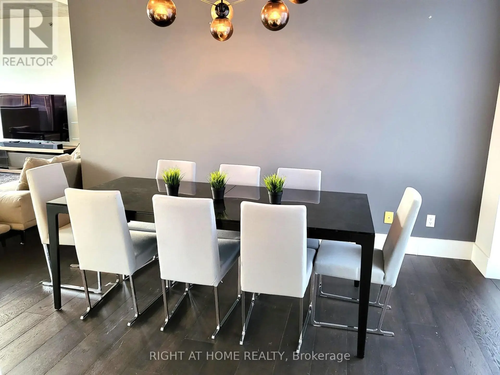 #PH1027 55 STEWART STREET - Image 3