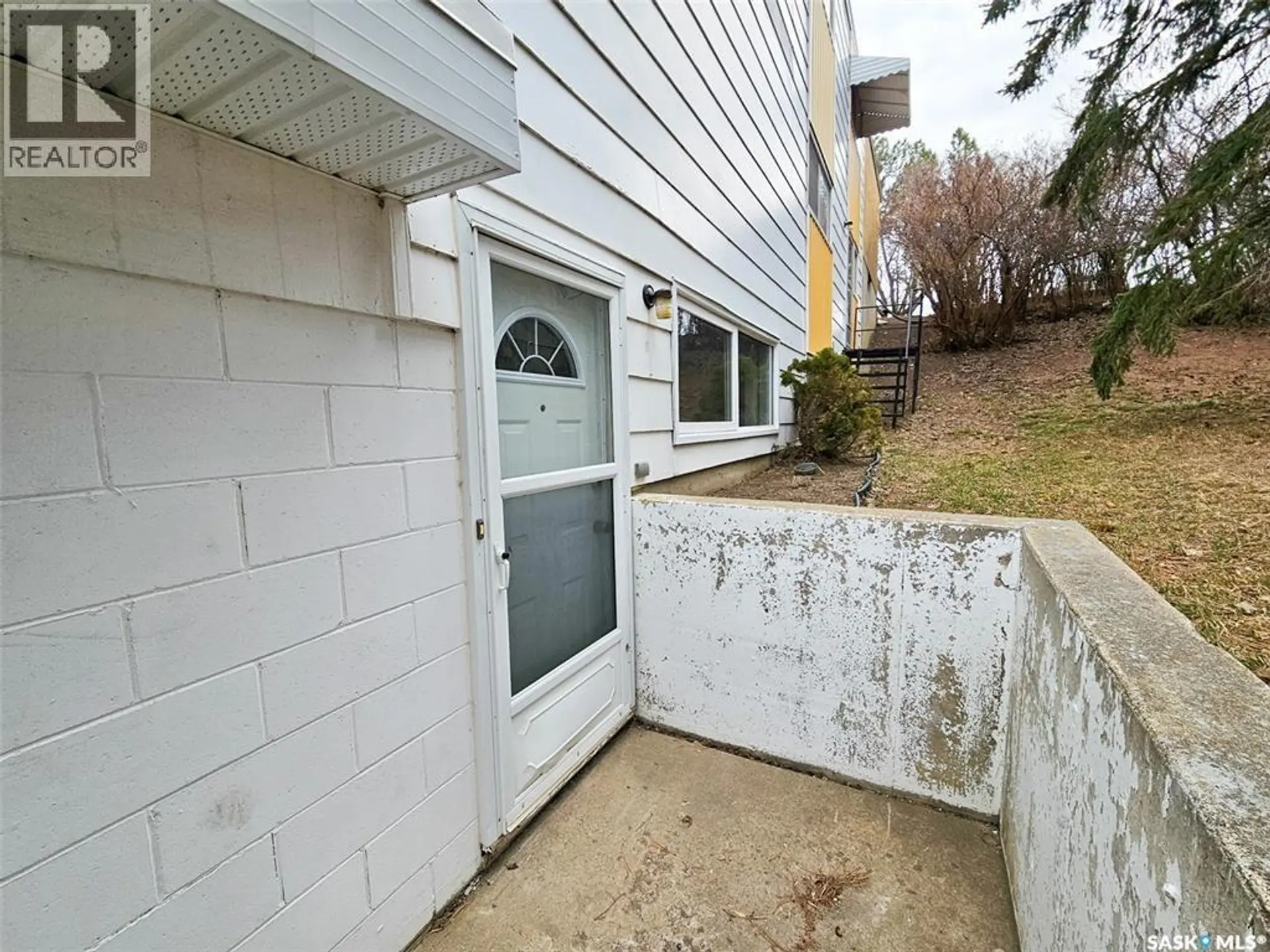 #8 320 13TH AVENUE NE - Image 11
