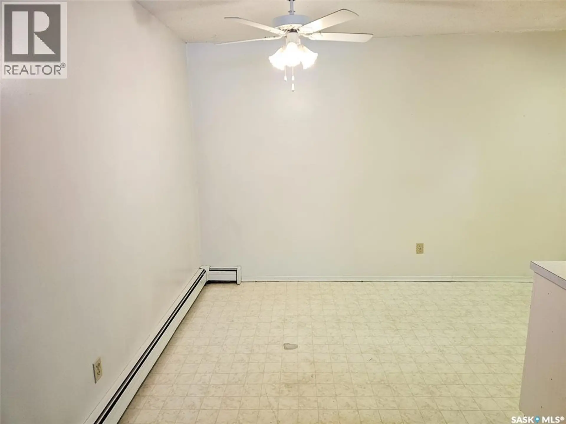 #8 320 13TH AVENUE NE - Image 3
