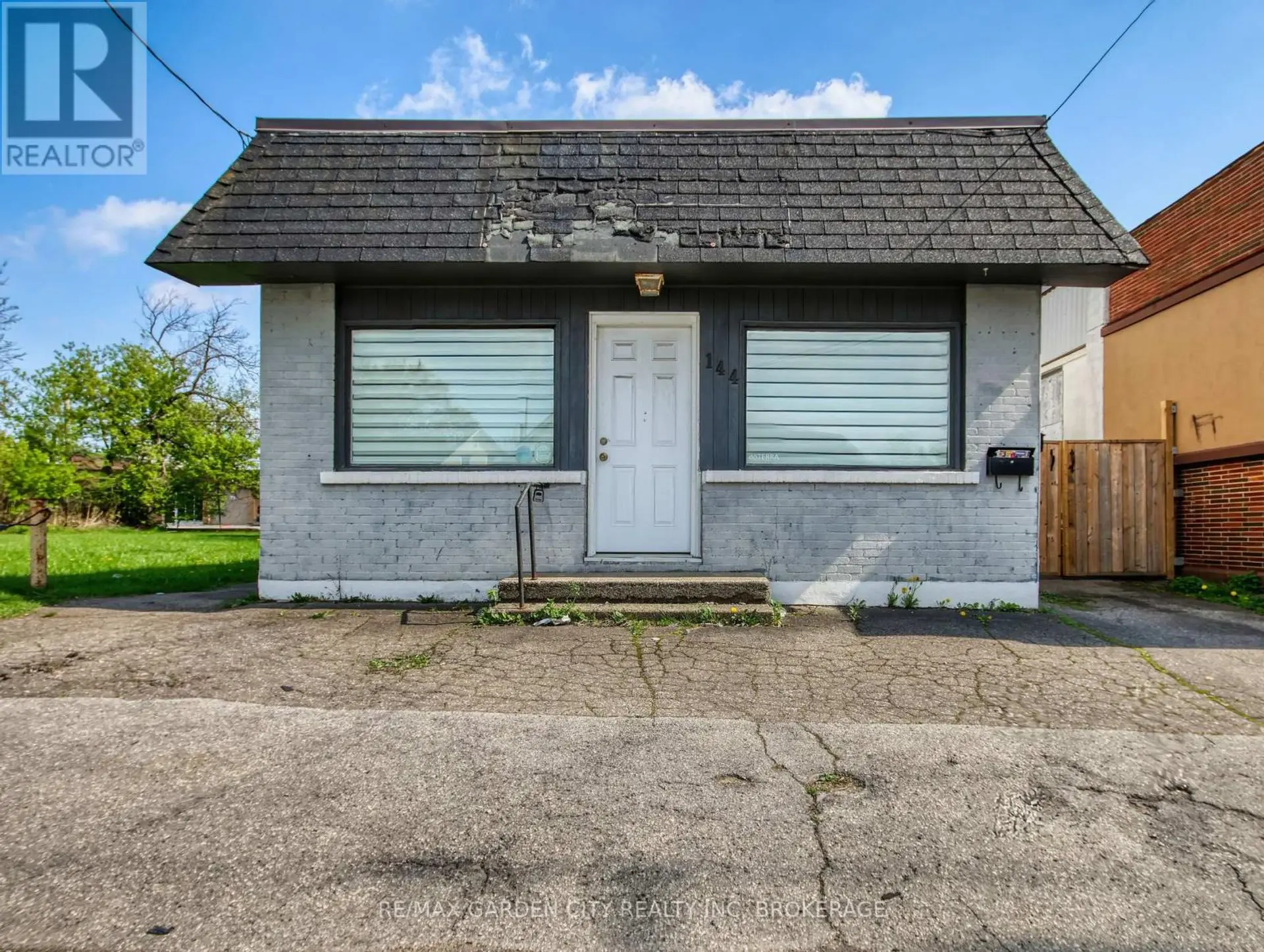 144 WELLAND AVENUE - Image 1