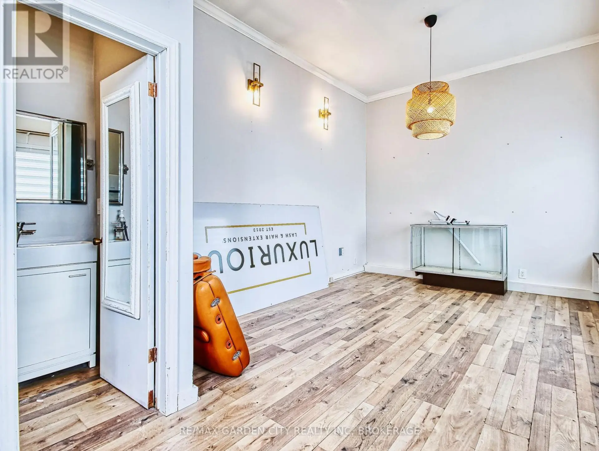 144 WELLAND AVENUE - Image 3