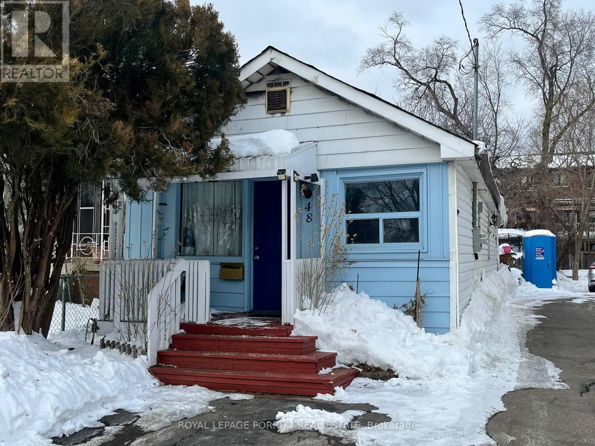 48 DAISY AVENUE