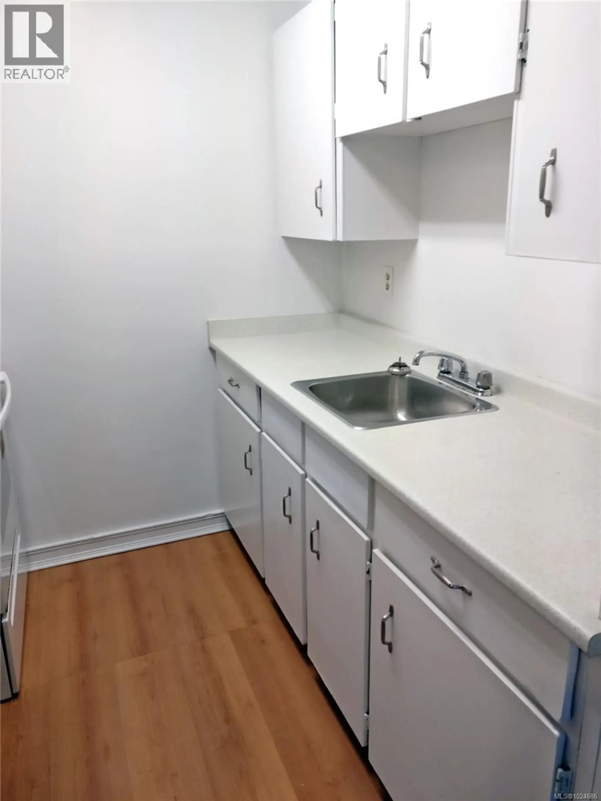 Property at #111 900 TOLMIE AVE, Victoria, BC