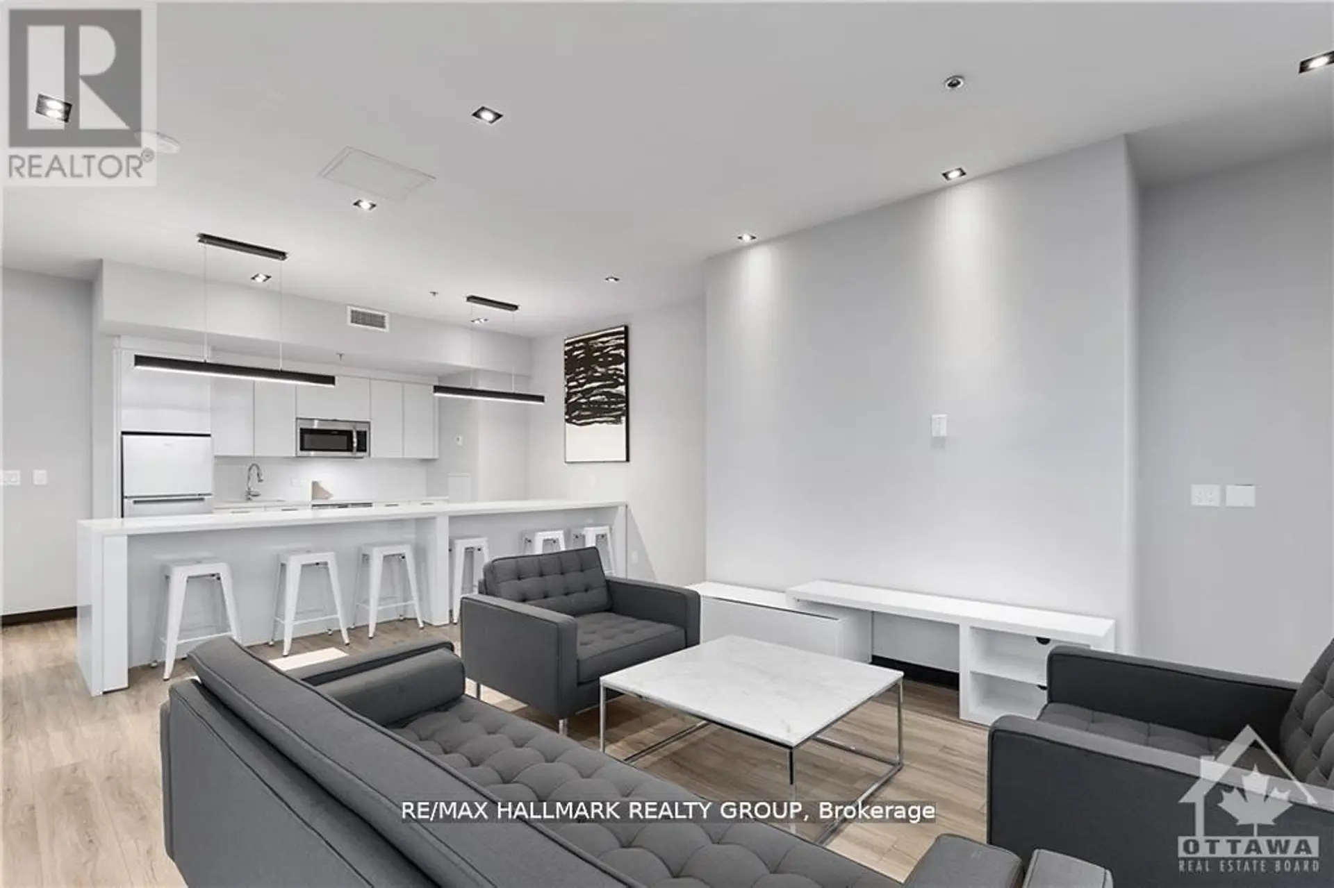 #707 203 CATHERINE STREET - Image 16