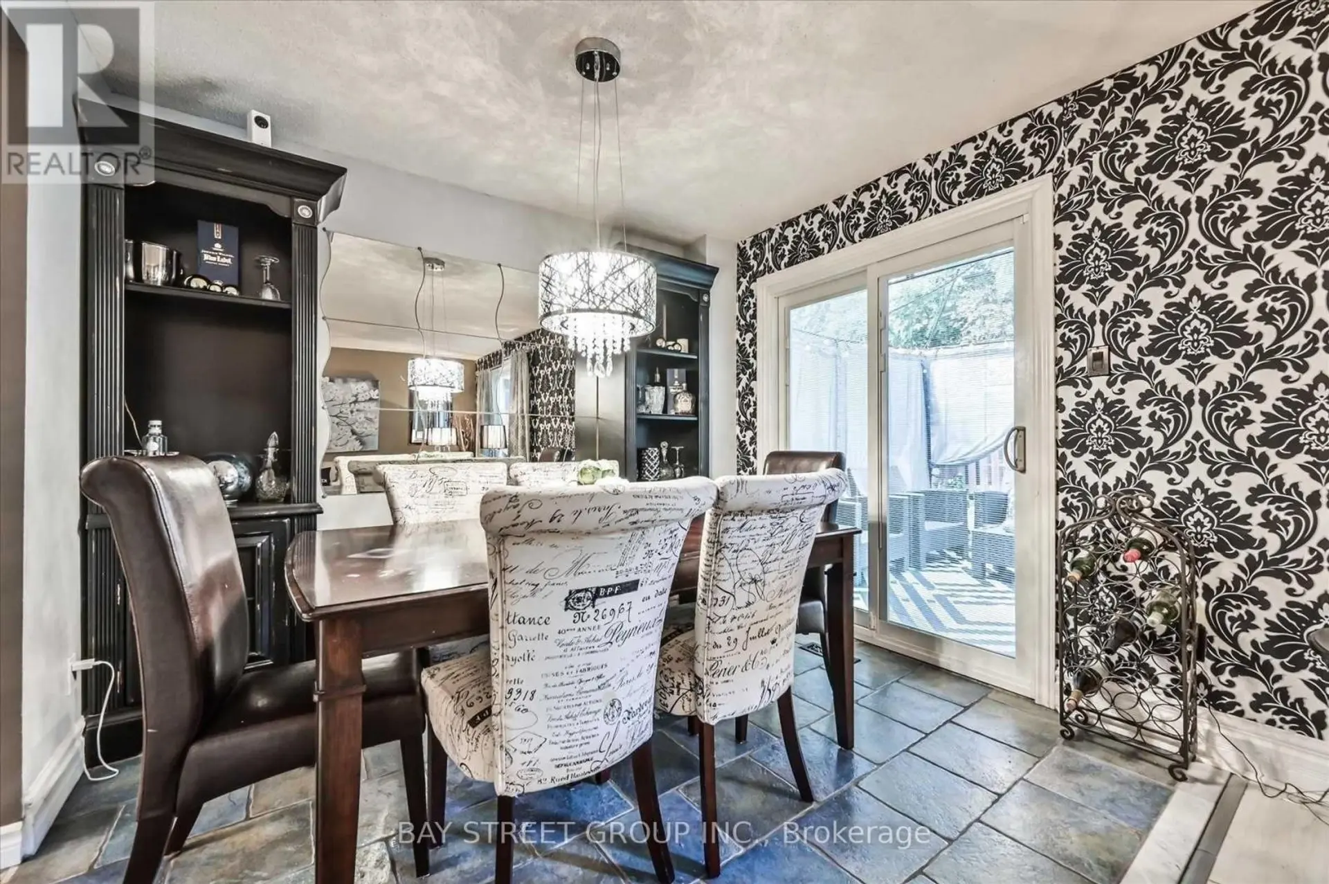 39 BARRINGTON CRESCENT - Image 9