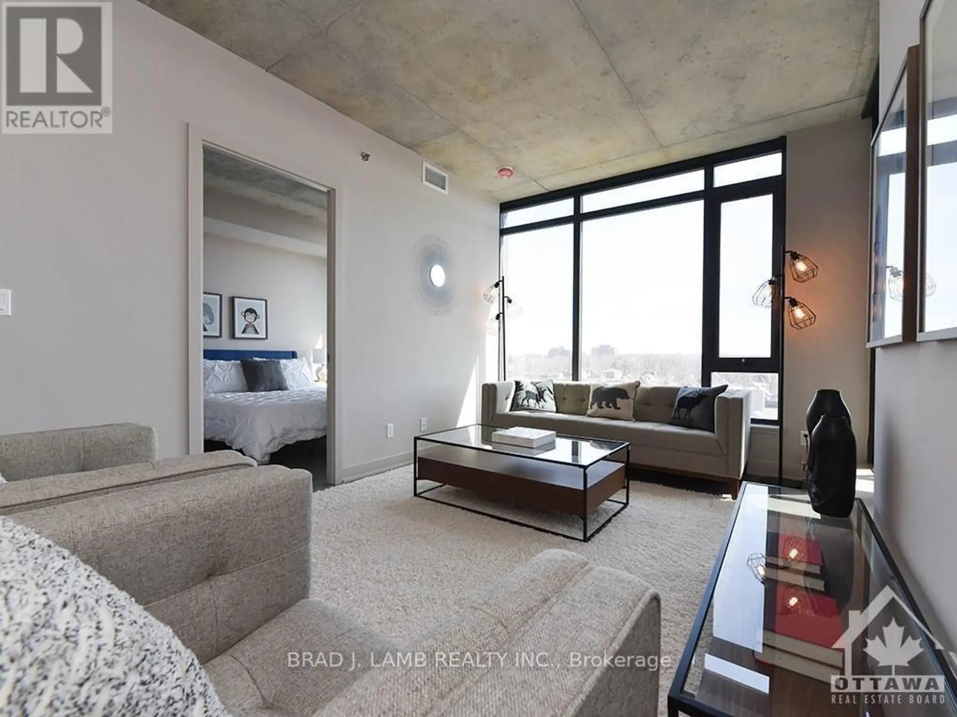 #209 203 CATHERINE STREET - Image 2